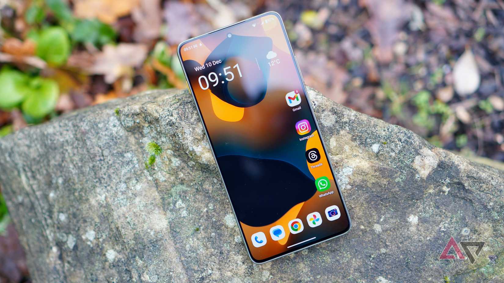 The Motorola Edge 70's screen