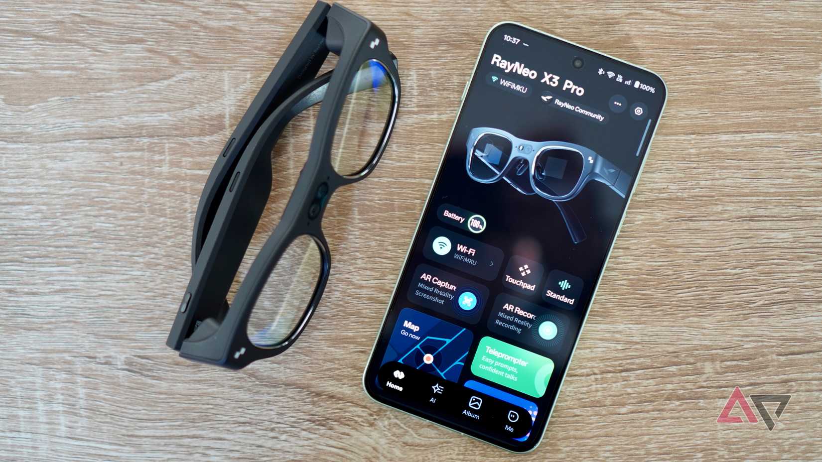 The RayNeo X3 Pro and RayNeo AR app