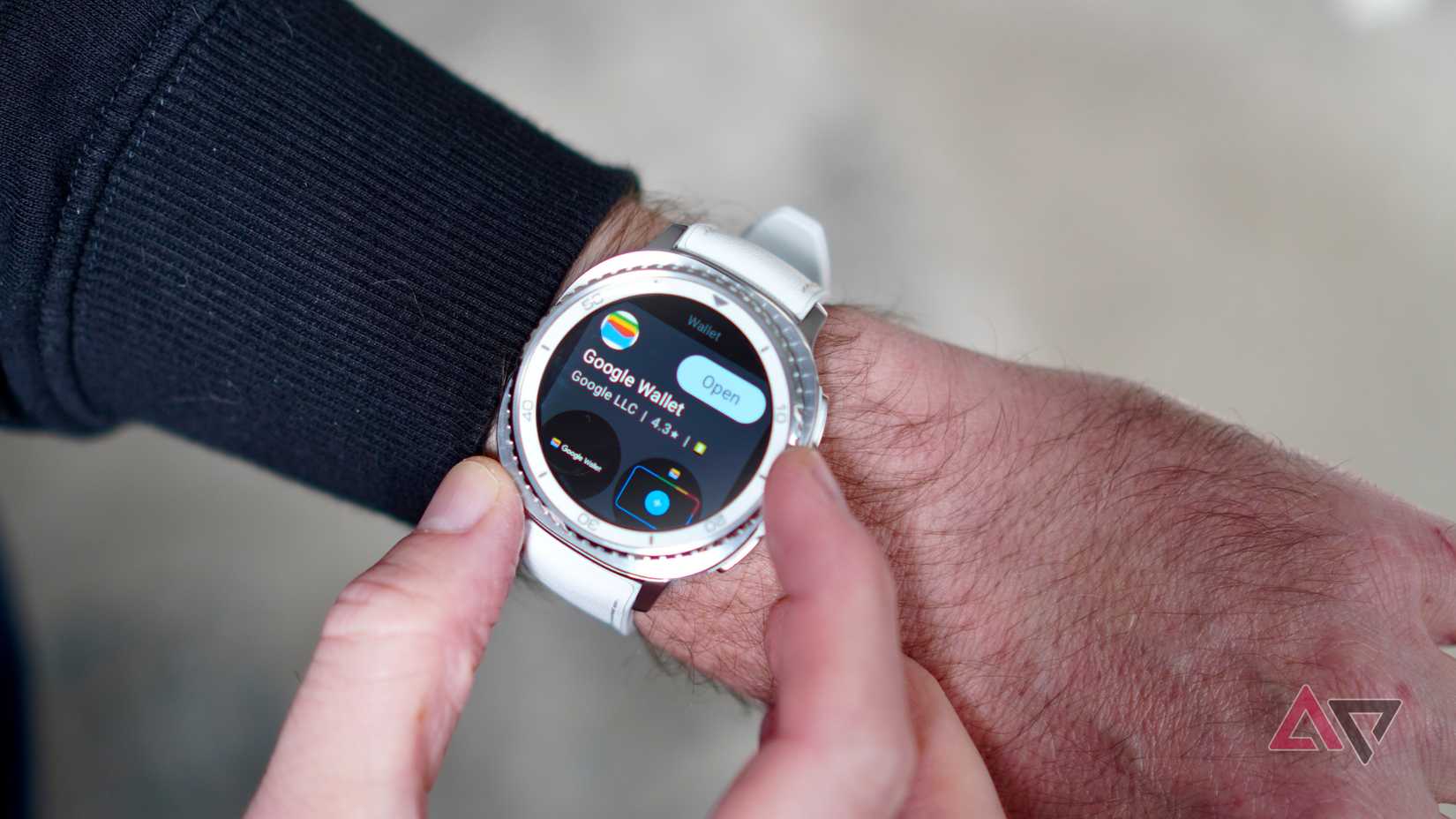 Il Samsung Galaxy Watch 8 Classic apre l'app Wallet