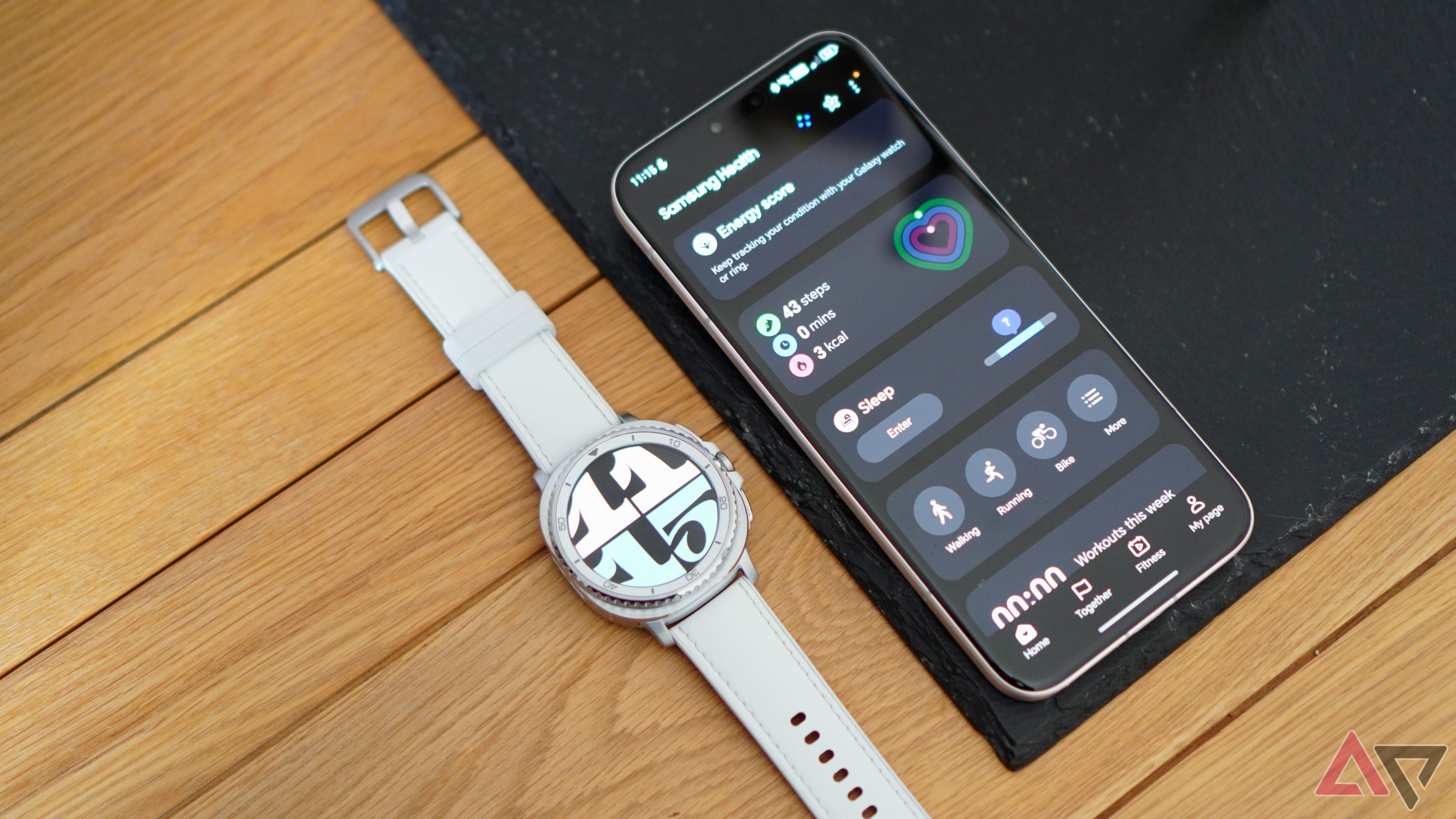 The smartwatch that's a top pick for most people just dropped to a new all-time low