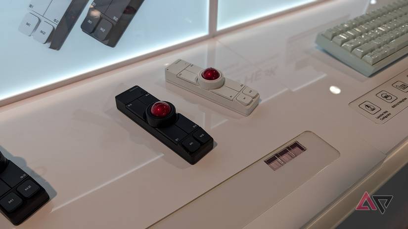 Mouse trackball pro nuca preto da Keychron