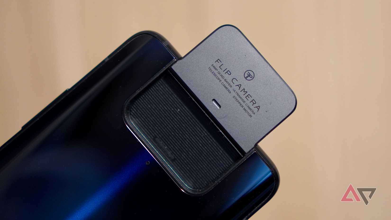 The Asus Zenfone 7 Pro's flip camera