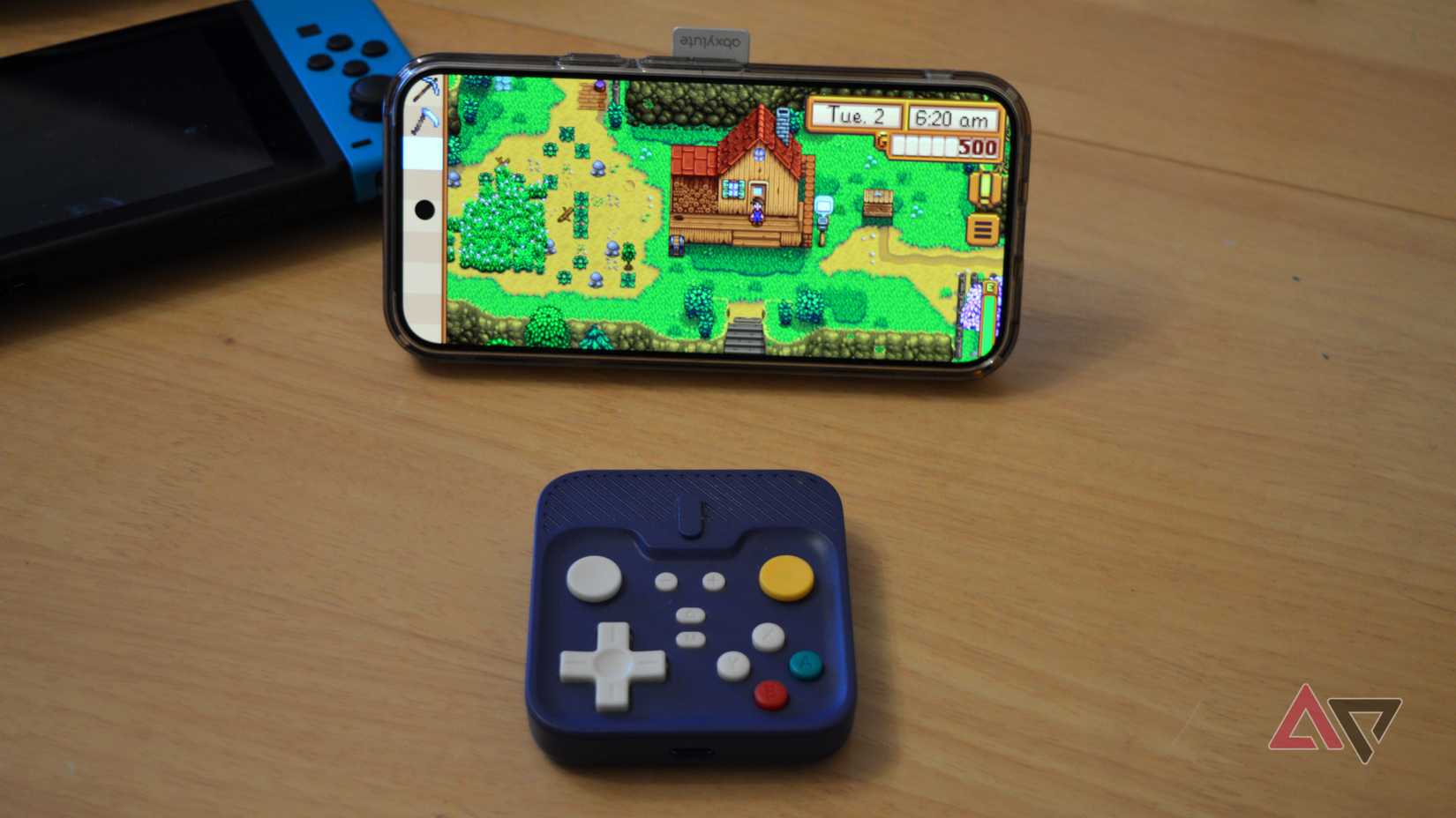 O Abxylute M4 jogando Stardew Valley.