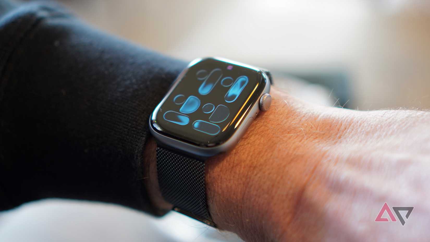 Uma pessoa usando o Apple Watch Series 11