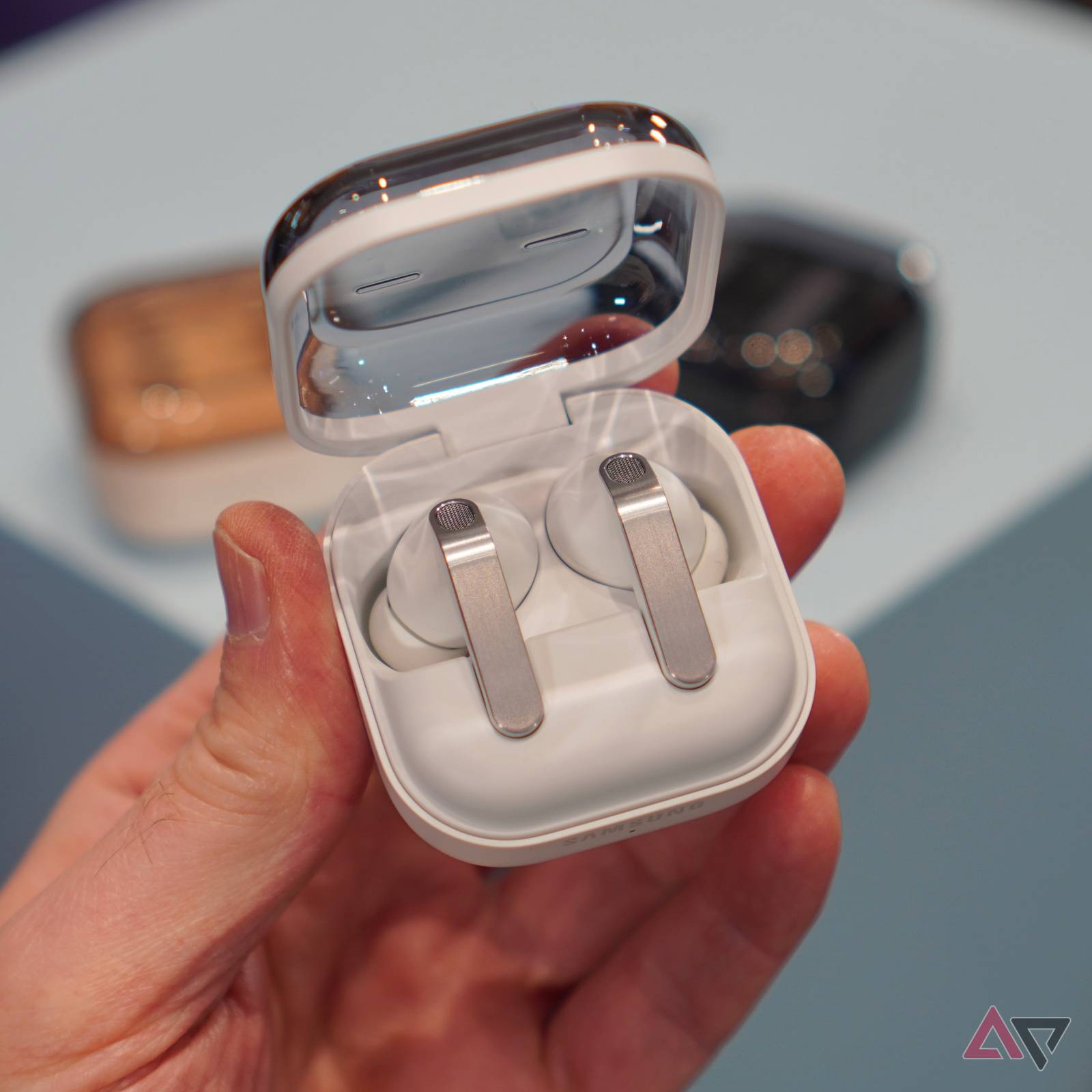 Galaxy Buds4 Pro get a new design and head-banging gesture controls