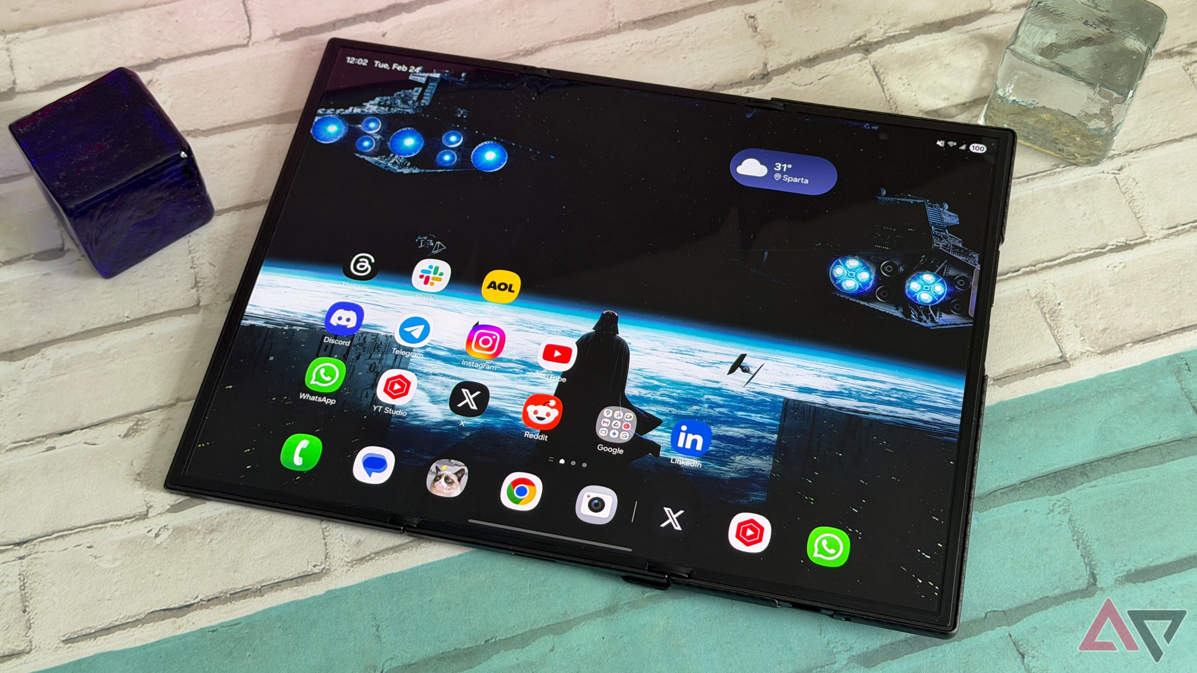 Galaxy Z Trifold
