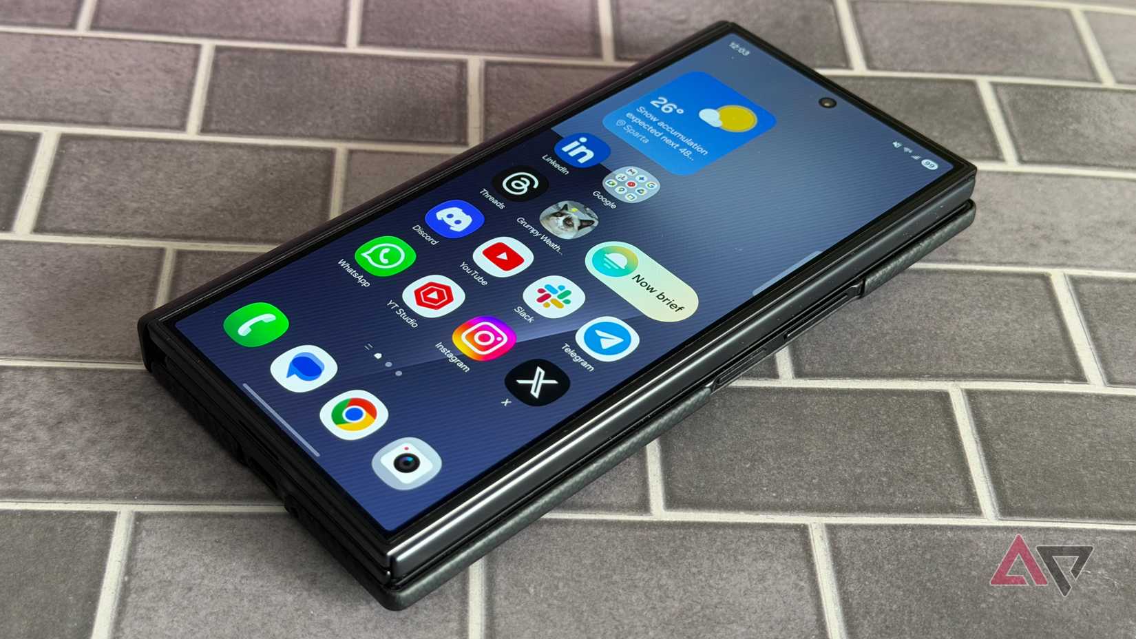 Samsung Galaxy Z TriFold dobrado