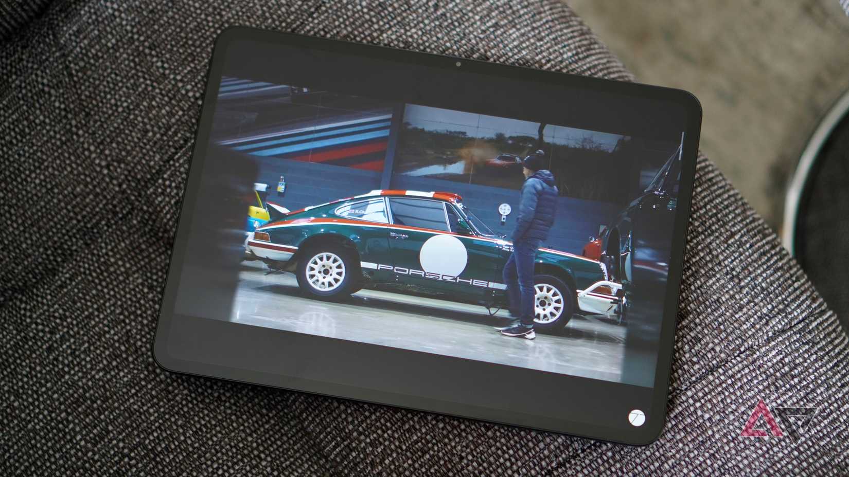 A video playing on the OnePlus Pad Go 2