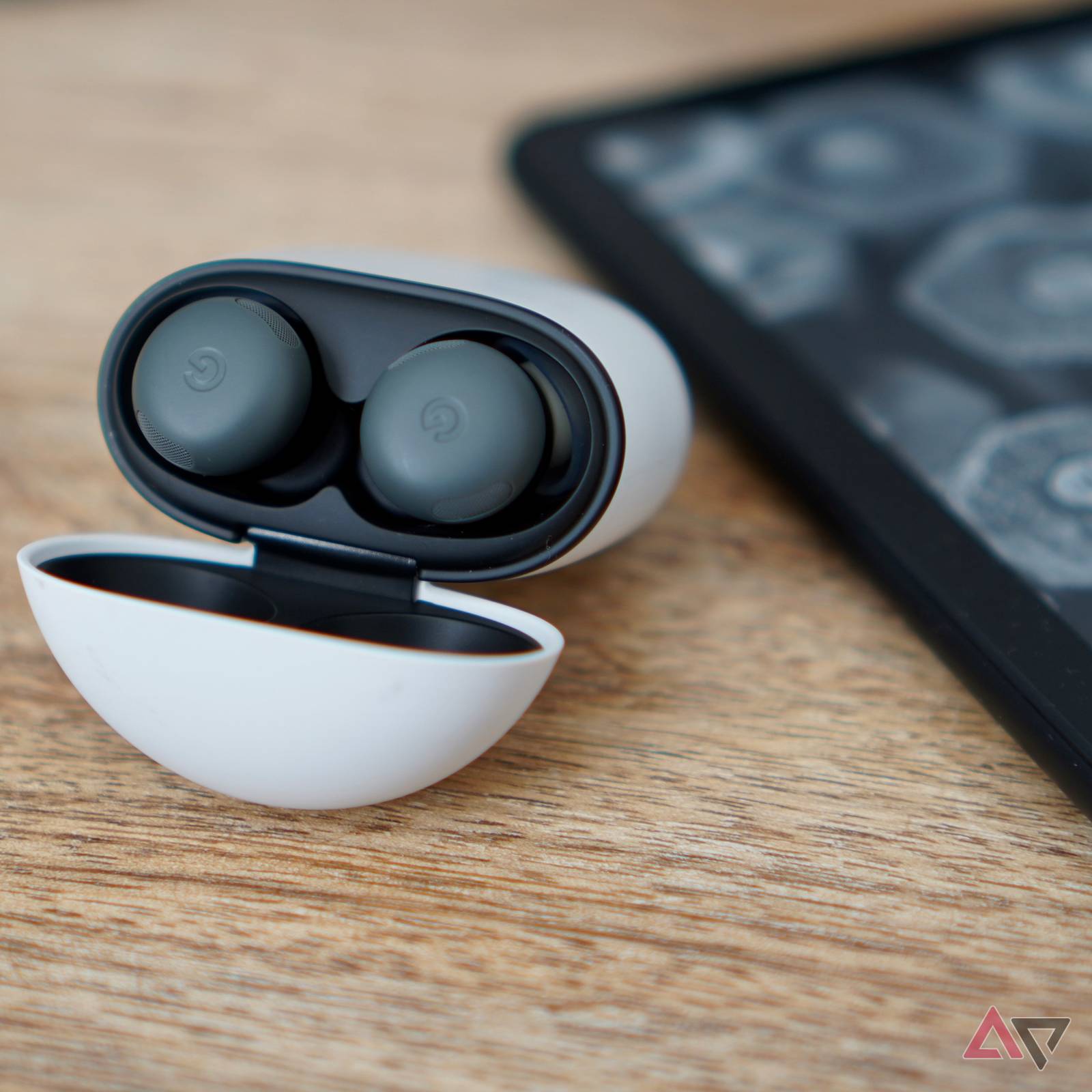 Google keeps the Pixel Buds Pro 2 around with fresh features and a