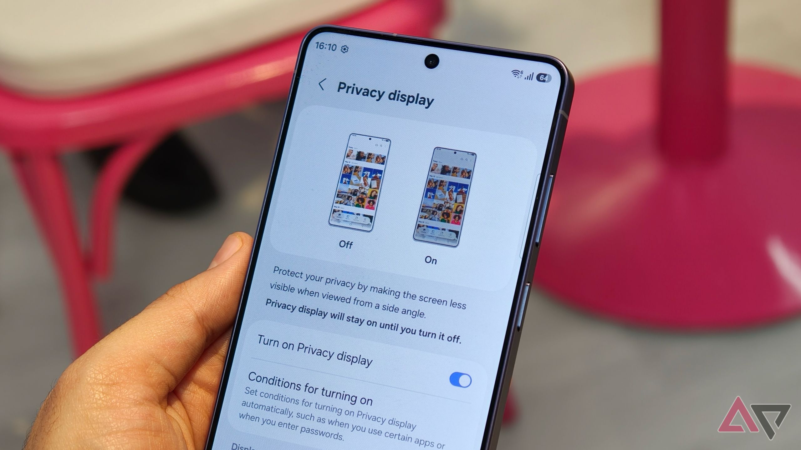Samsung's Privacy Display is the sort of innovation smartphones really need