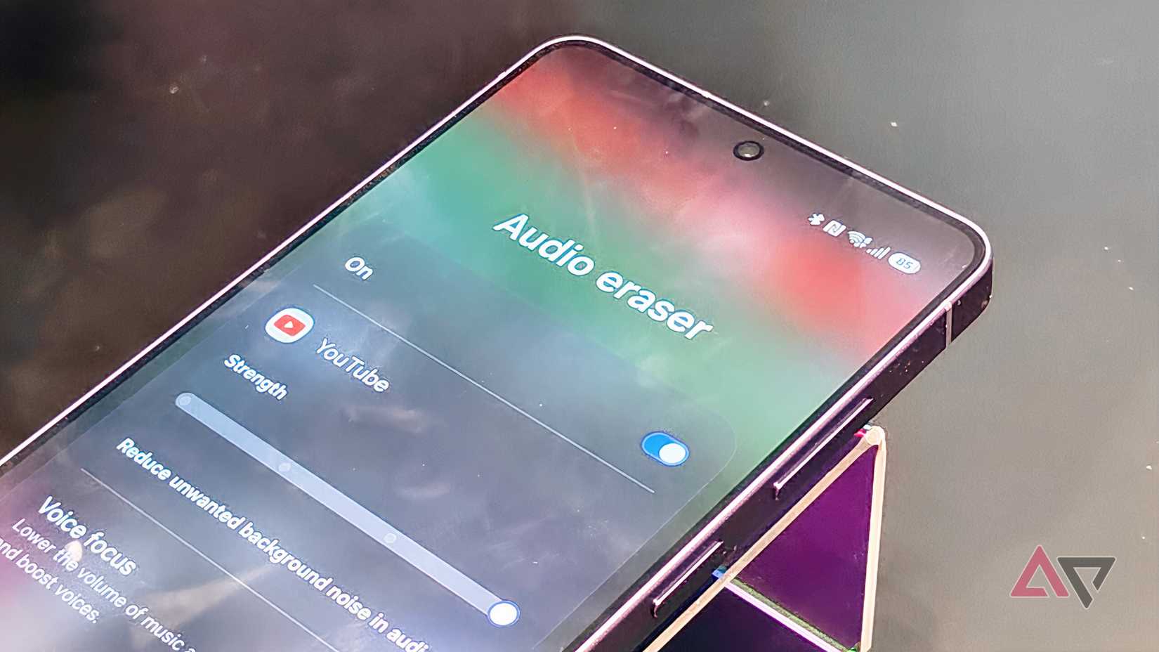 In figura il Samsung Galaxy S26 Ultra con Audio Eraser.