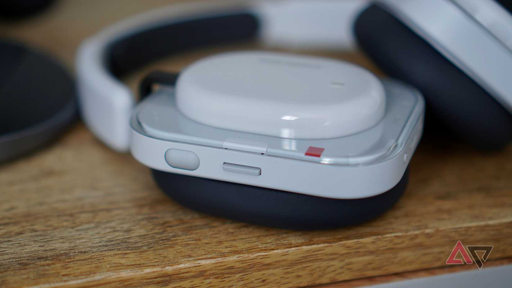 nothing-headphone-a-controls-1