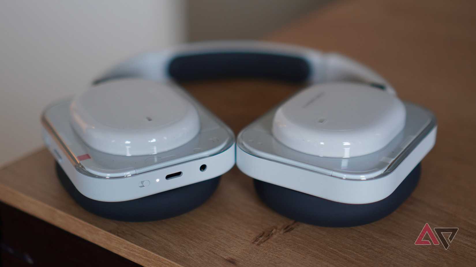 niente cuffie davanti