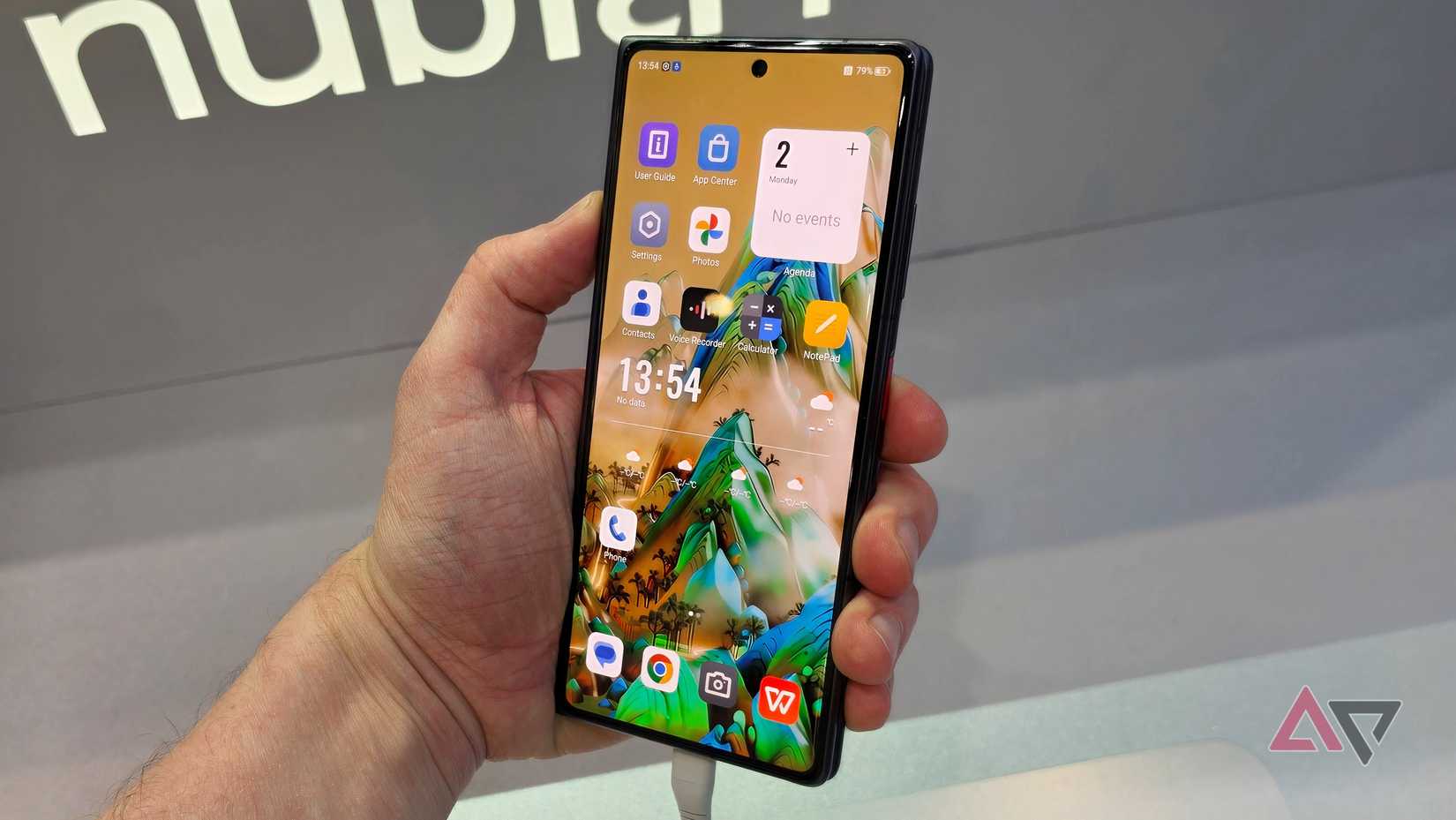 A capa do Nubia Fold.