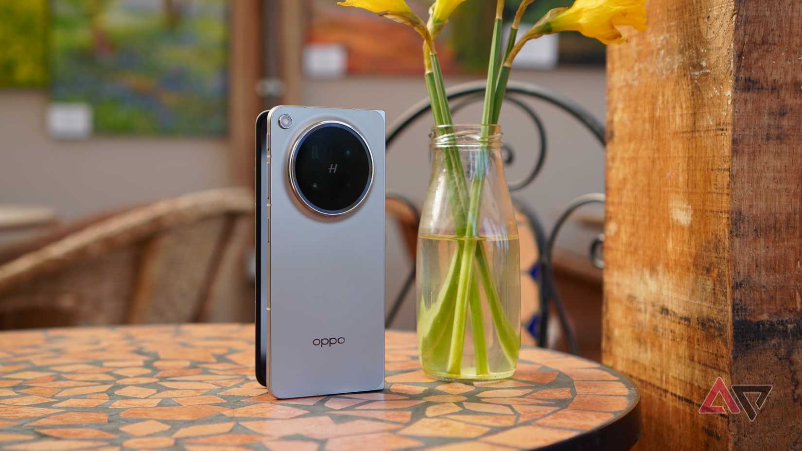 A parte traseira do Oppo Find N6