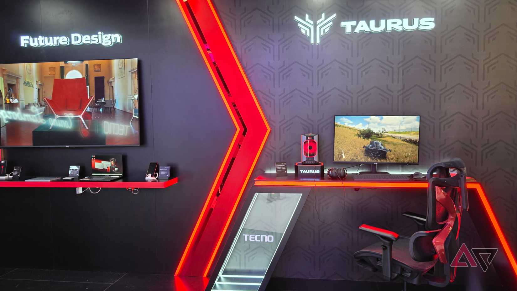 O estande da Tecno X Tonino Lamborghini no MWC 2026