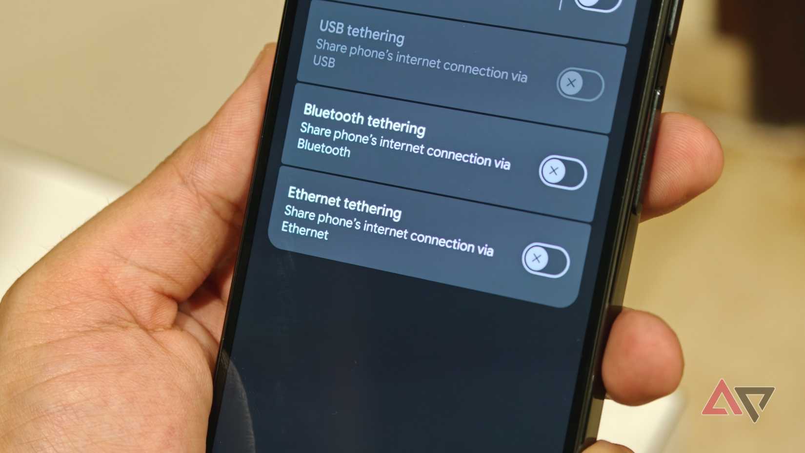 Página de configurações de tethering com opções de compartilhamento USB, Bluetooth e Ethernet