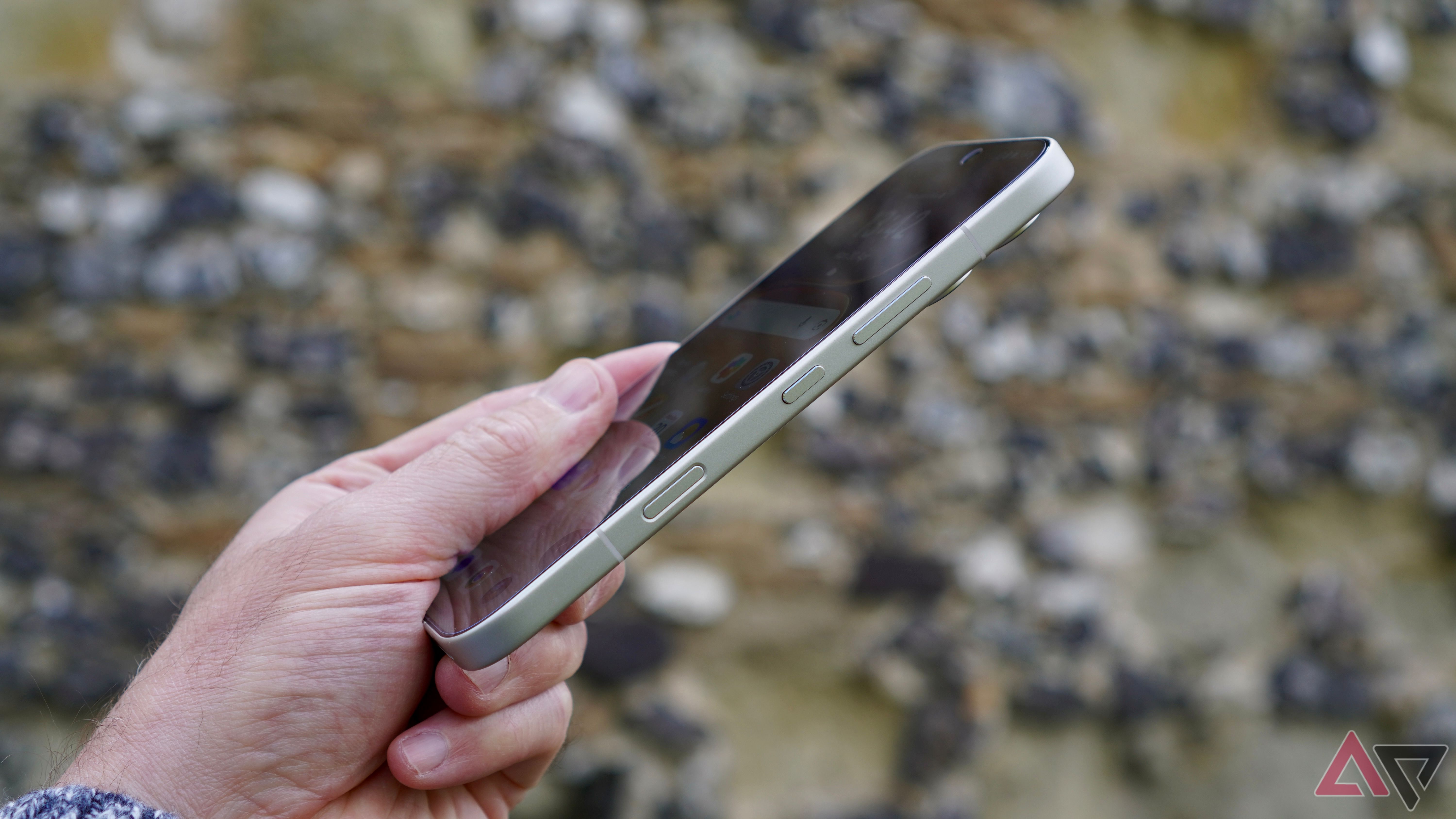 The Honor 600 wants you to ignore its Pro sibling, and it could be a ...
