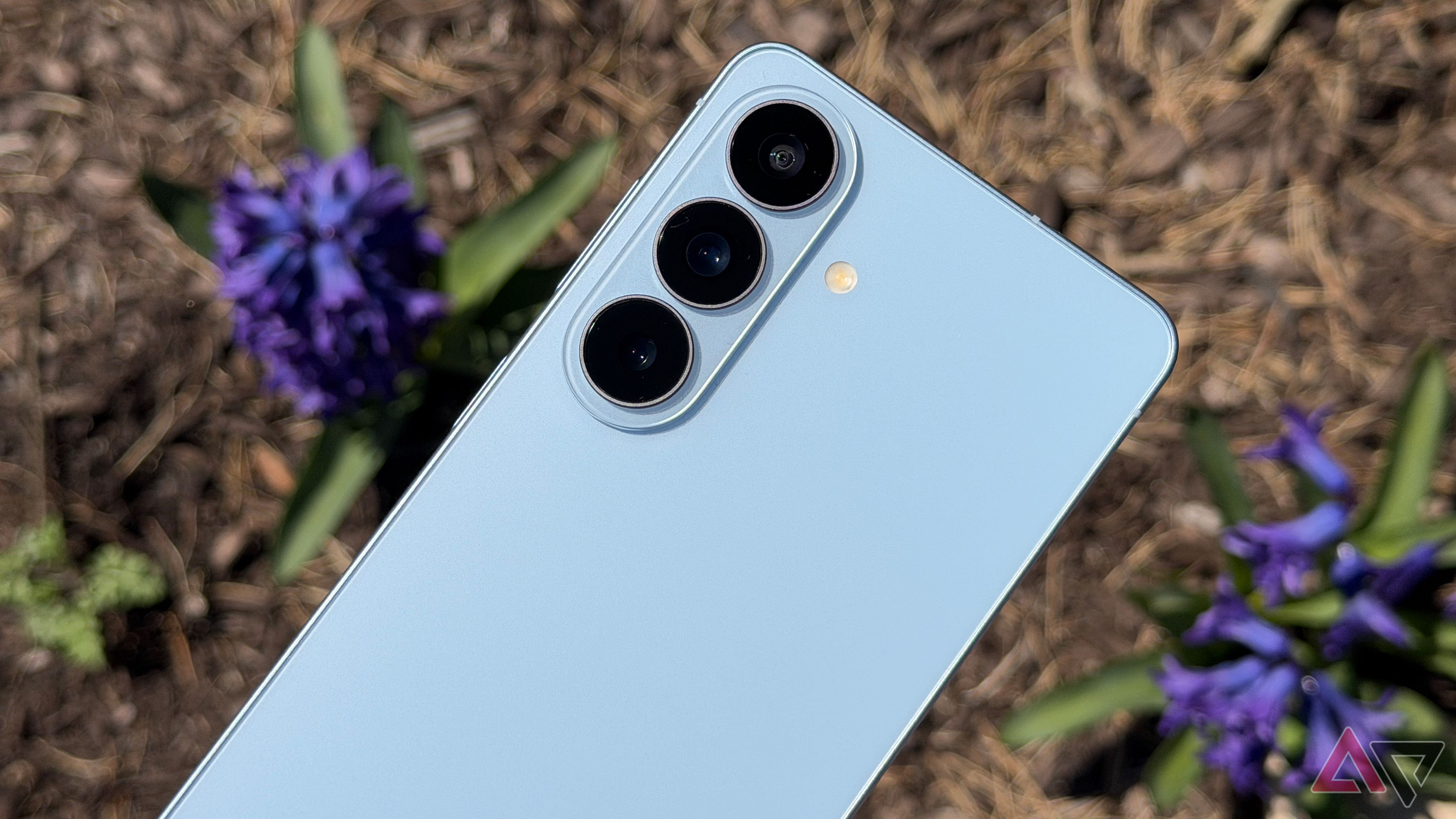 I reviewed the Galaxy S26, but it’s not for everyone anymore