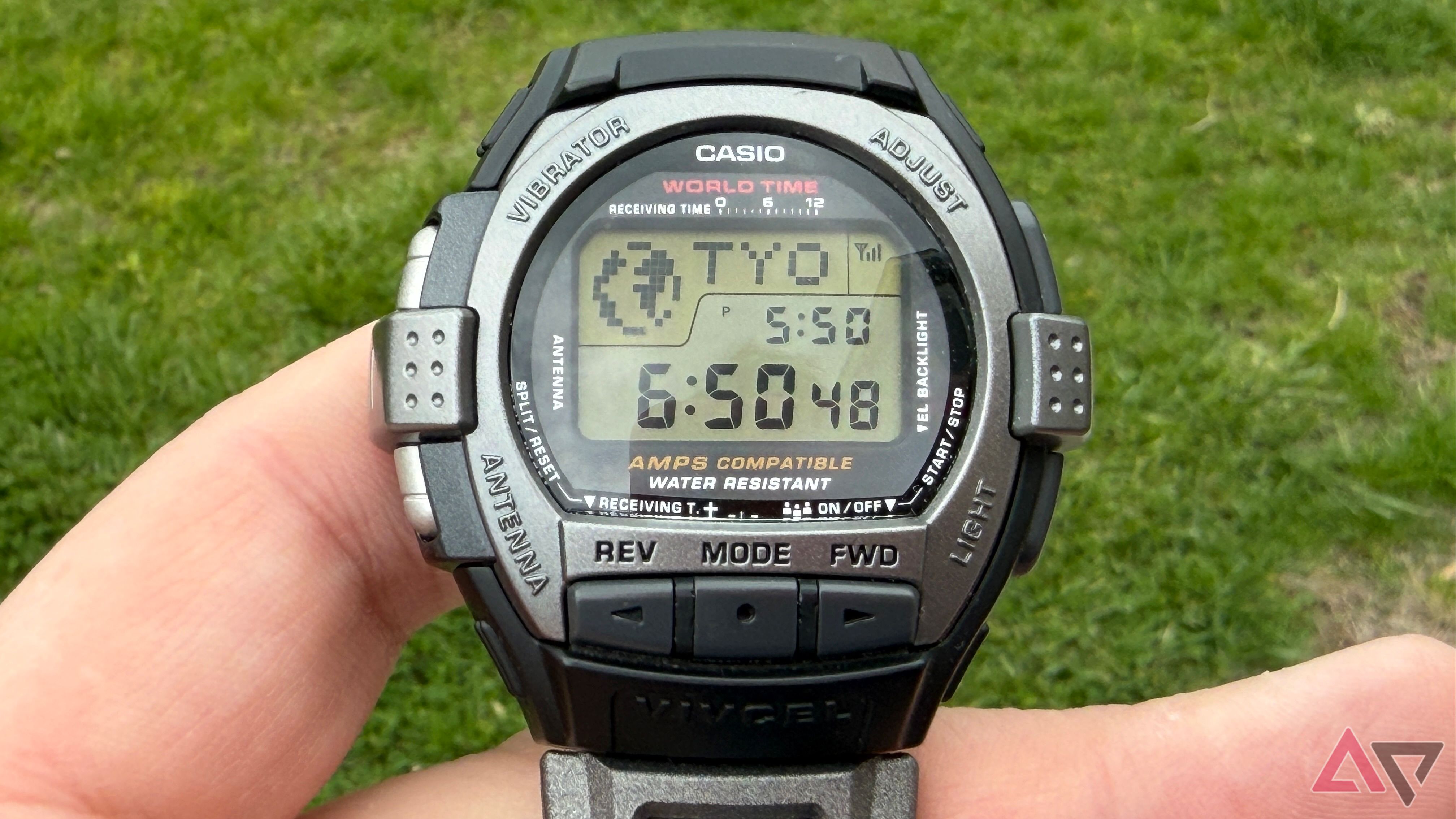 This Casio told you of incoming calls without Wi-Fi or Bluetooth