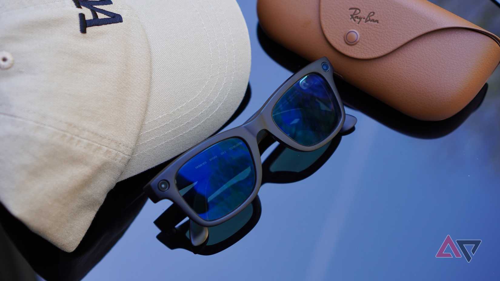 The Ray-Ban Meta (Gen 2) with the case