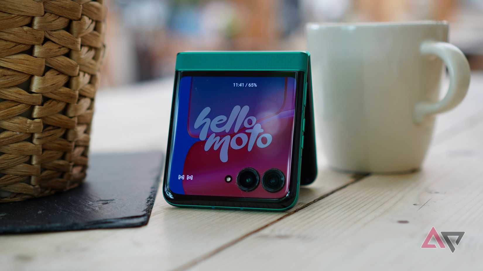 Modo tenda no Motorola Razr 2026