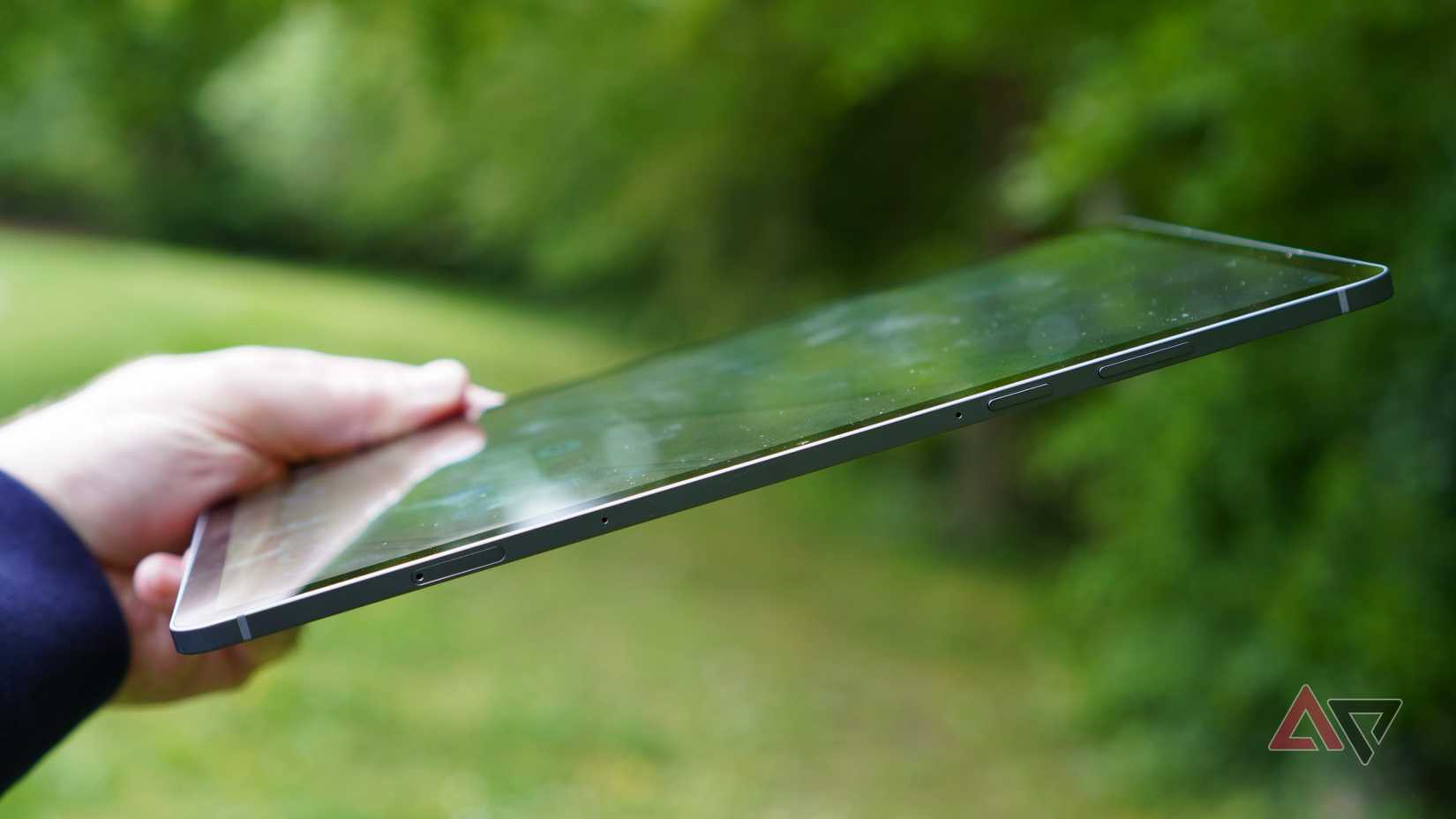A lateral do Samsung Galaxy Tab S11