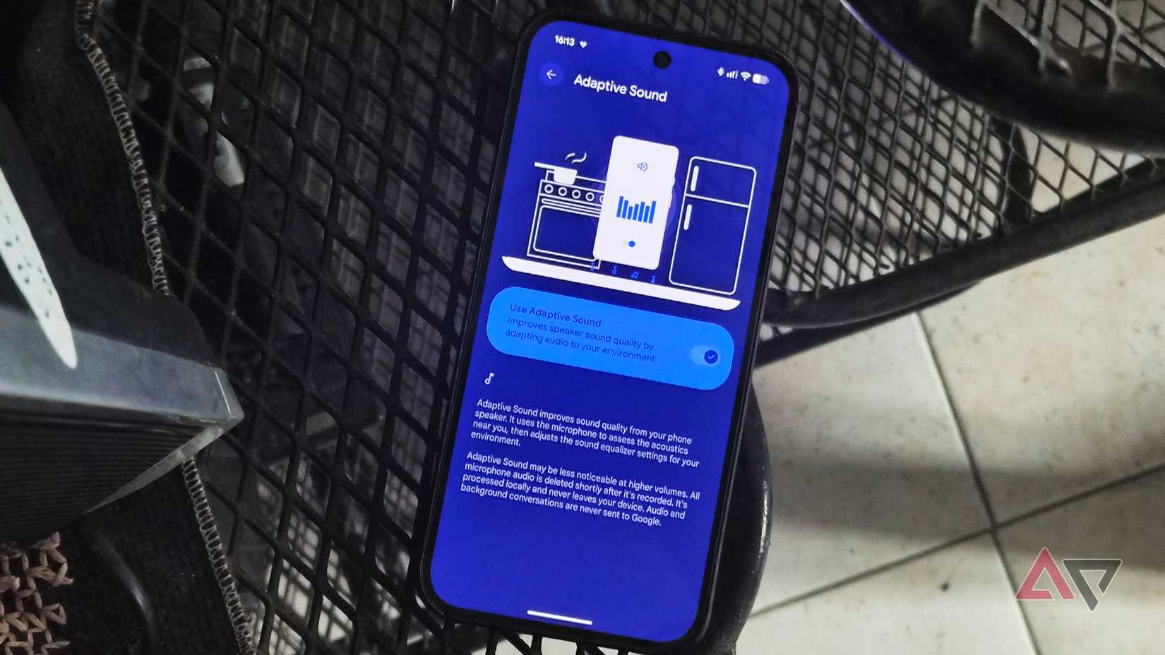 Adaptive-Sound-feature-on-Google-Pixel-9-Pro-XL-smartphone