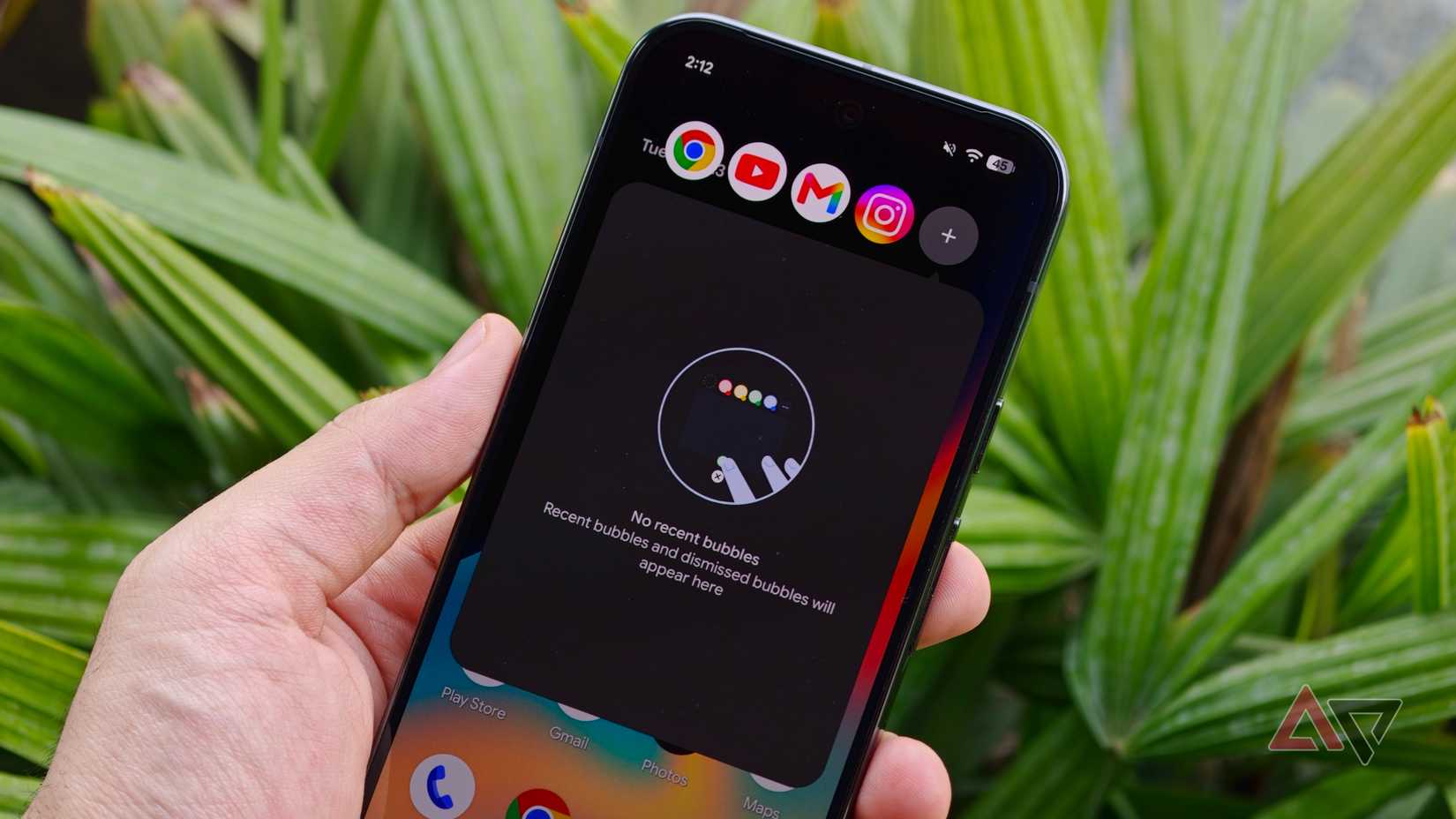Android multitasking menu showing recent bubbles