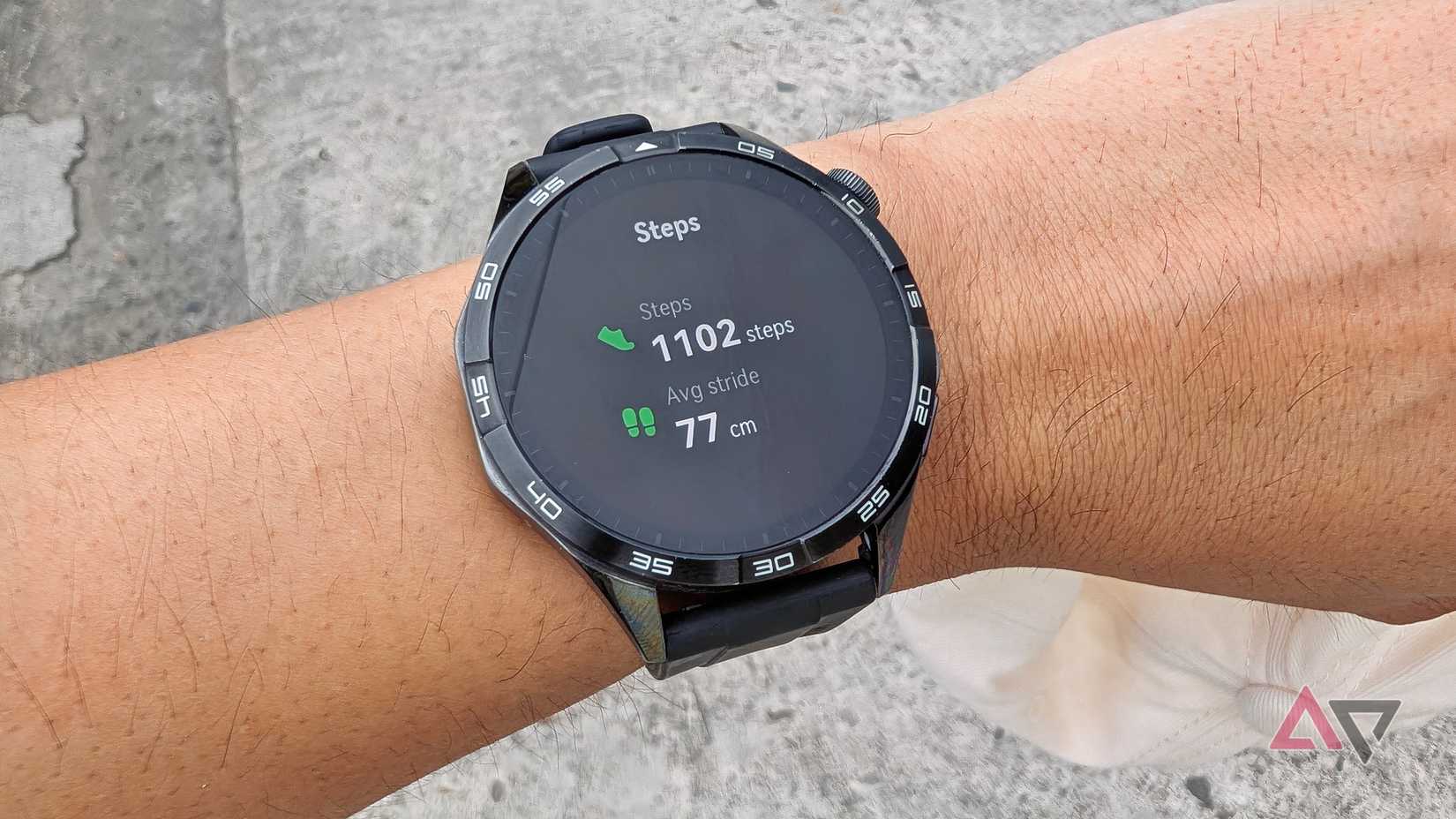 Huawei Watch GT 4 smartwatch with steps and stride numbers shown