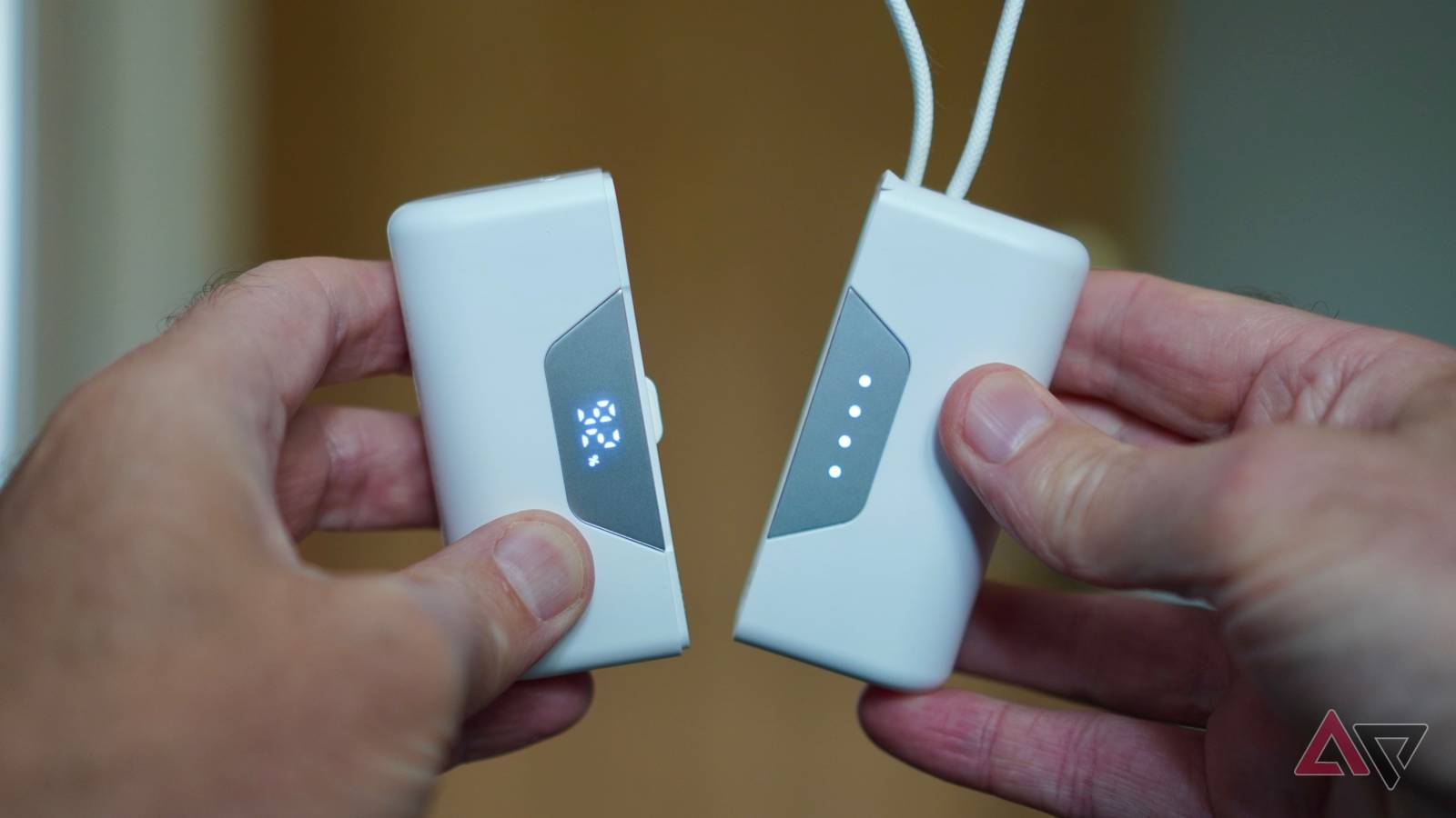 Nimble Sharepower Power Bank Splits Into Two 5,000mAh Units for $80