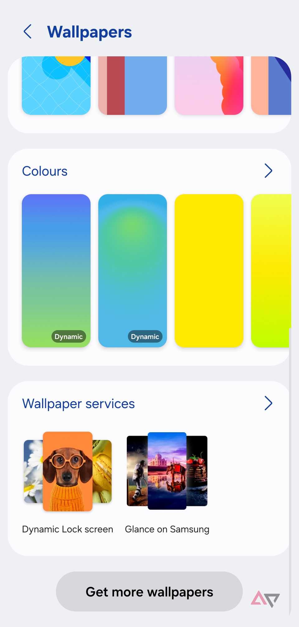 Uno screenshot che mostra gli sfondi su One UI