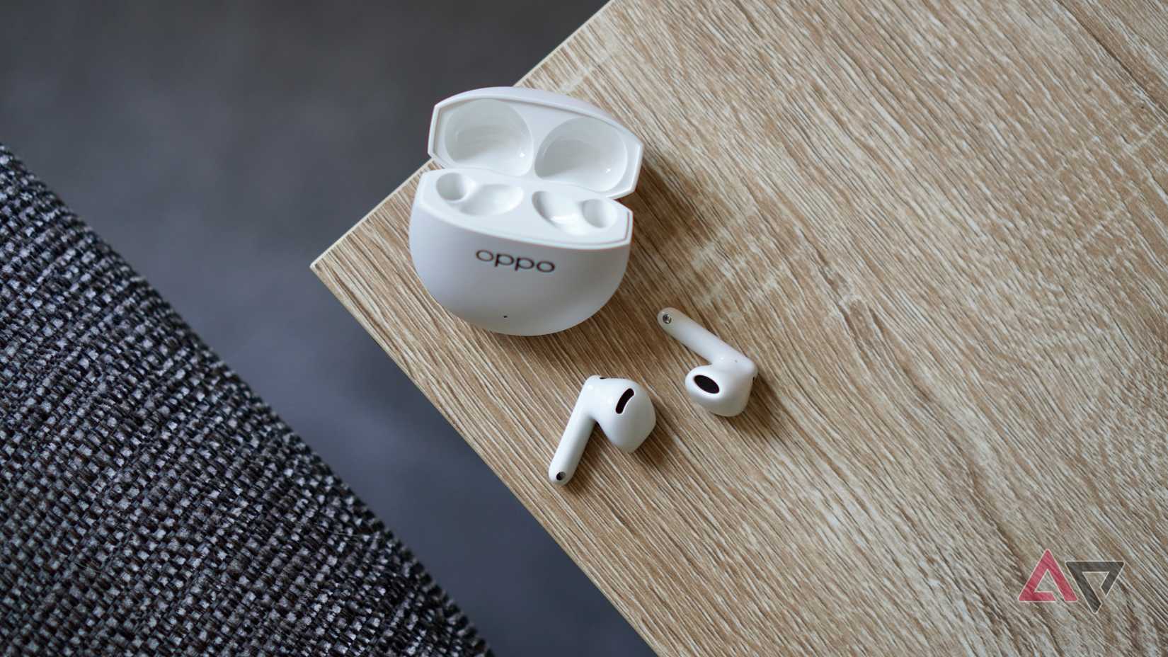 Auricolari e custodia Oppo Enco Air5s