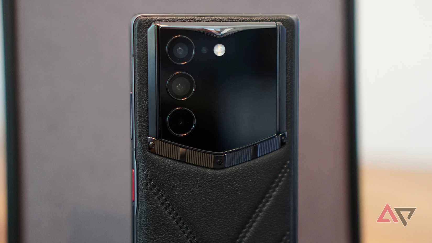 A câmera do Vertu Alphafold