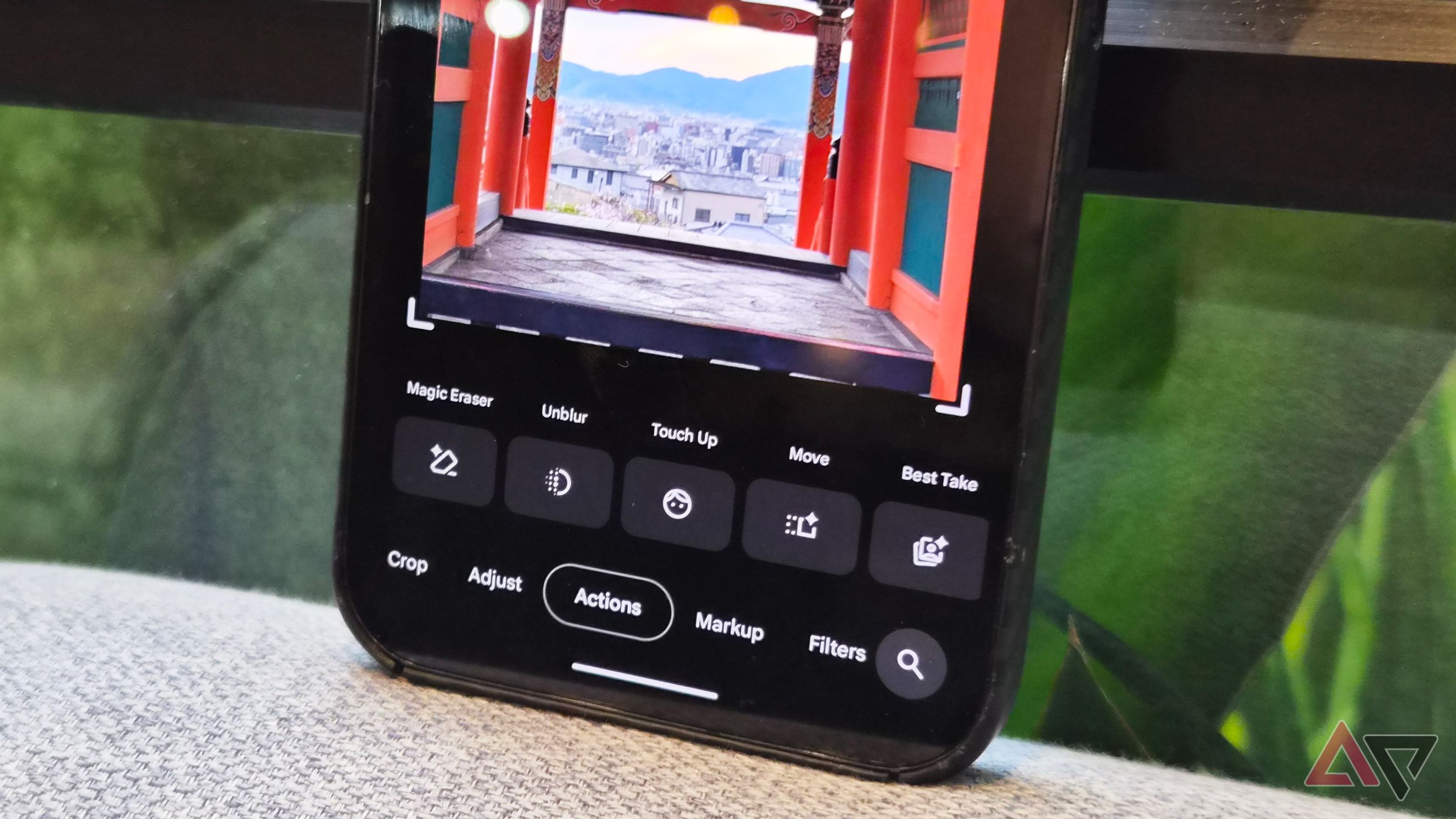 Google's obsession with AI is killing what made Pixel phones special