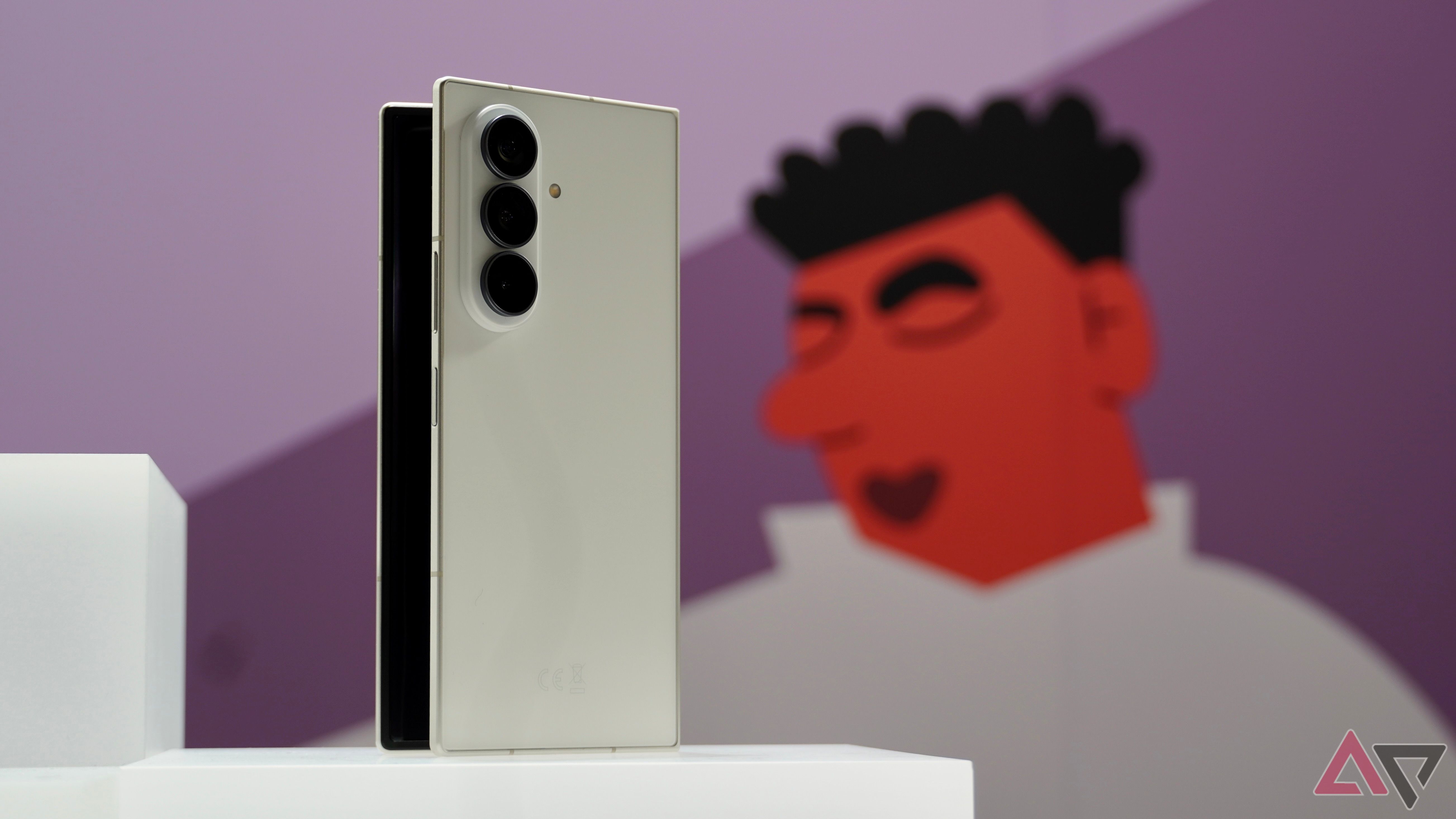The Galaxy Z Fold 8 Ultra is a great phone, but also a lie