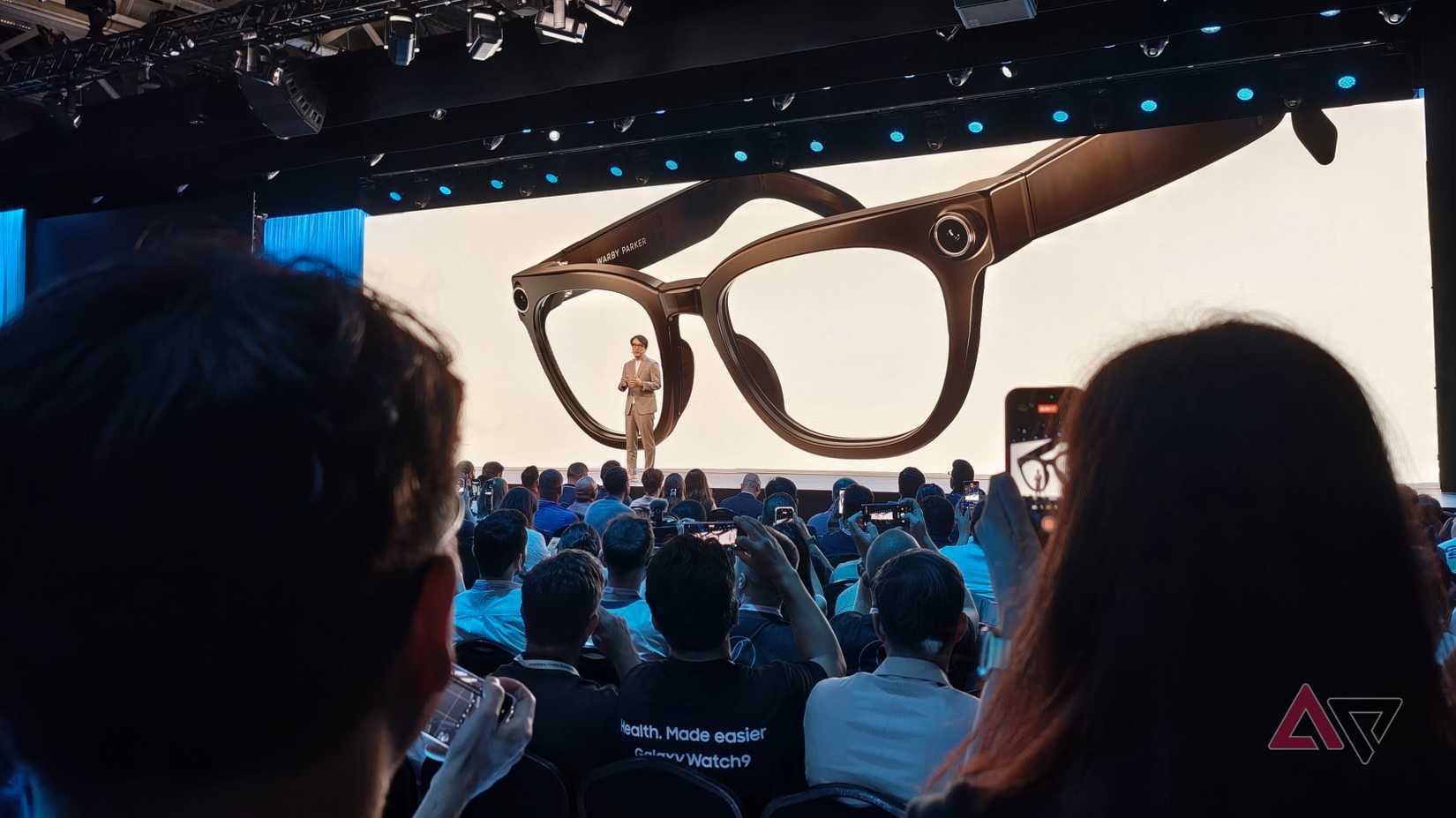 Smartglasses Samsung no palco do Galaxy Unpacked 2026