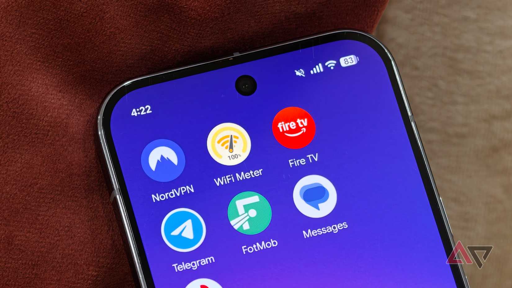 Aplicativo Wi-Fi Meter na tela inicial do Google Pixel ao lado de outros ícones como NordVPN, Telegram, FotMob e Fire TV