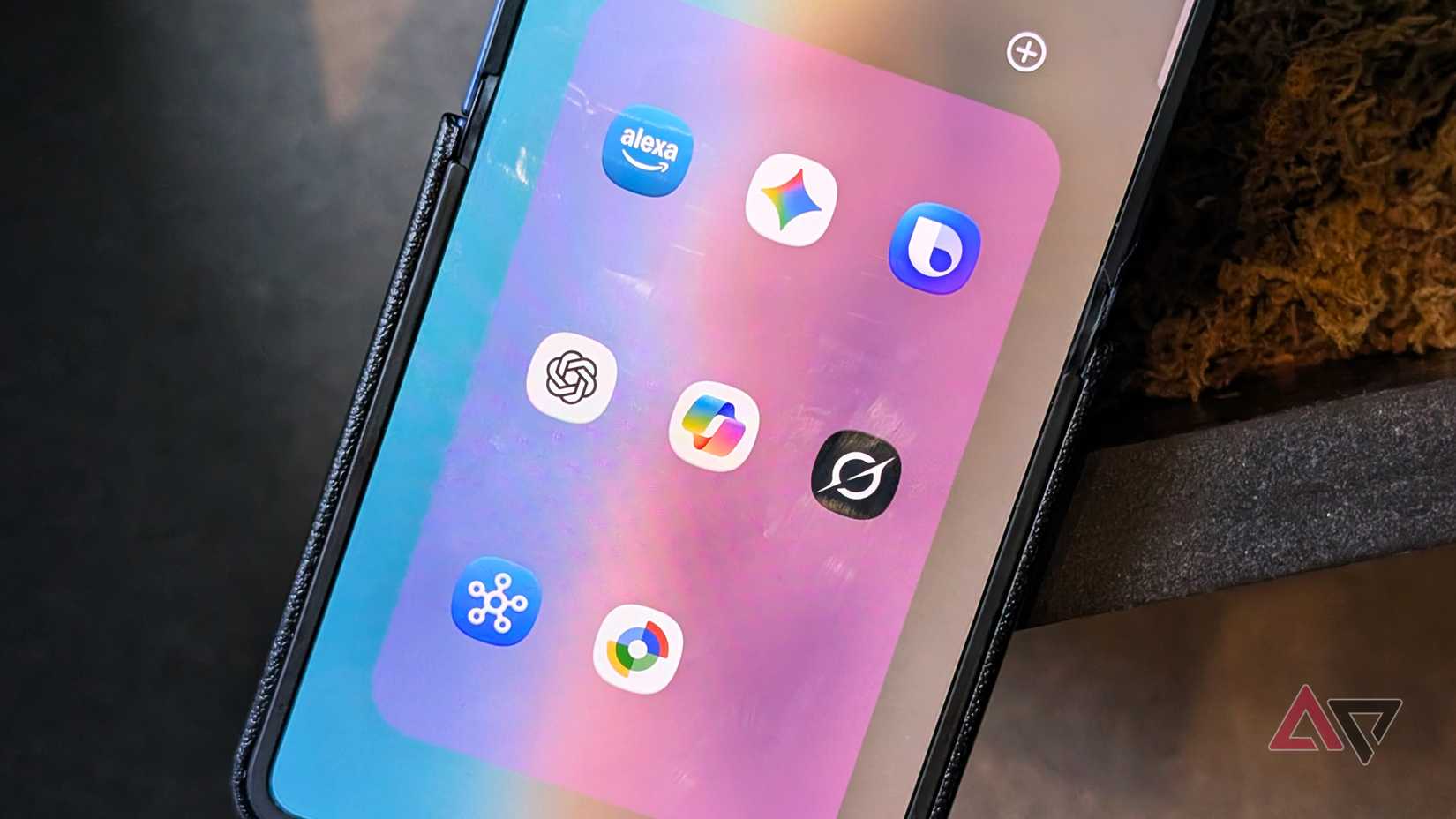 Android-AI-assistants-and-chatbot-Alexa-Grok-ChatGPT-and-Gemini-on-a-home-screen