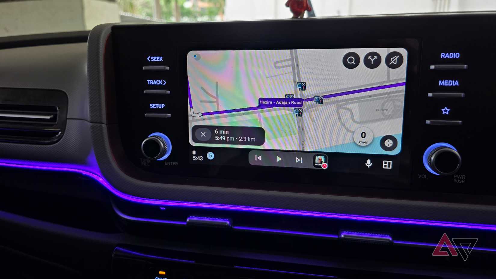 Waze navigation on Android Auto