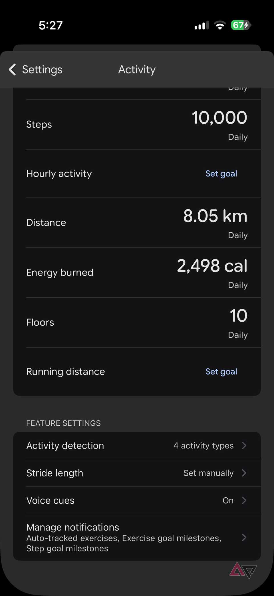 Activity settings screen showing steps, distance, and energy goals