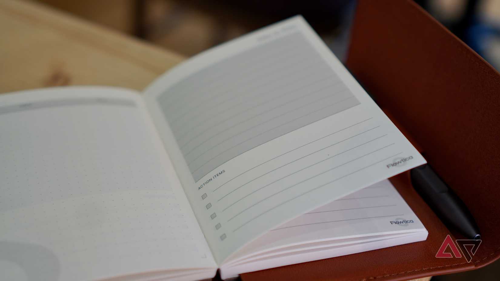 The Flowtica Folio's notebook
