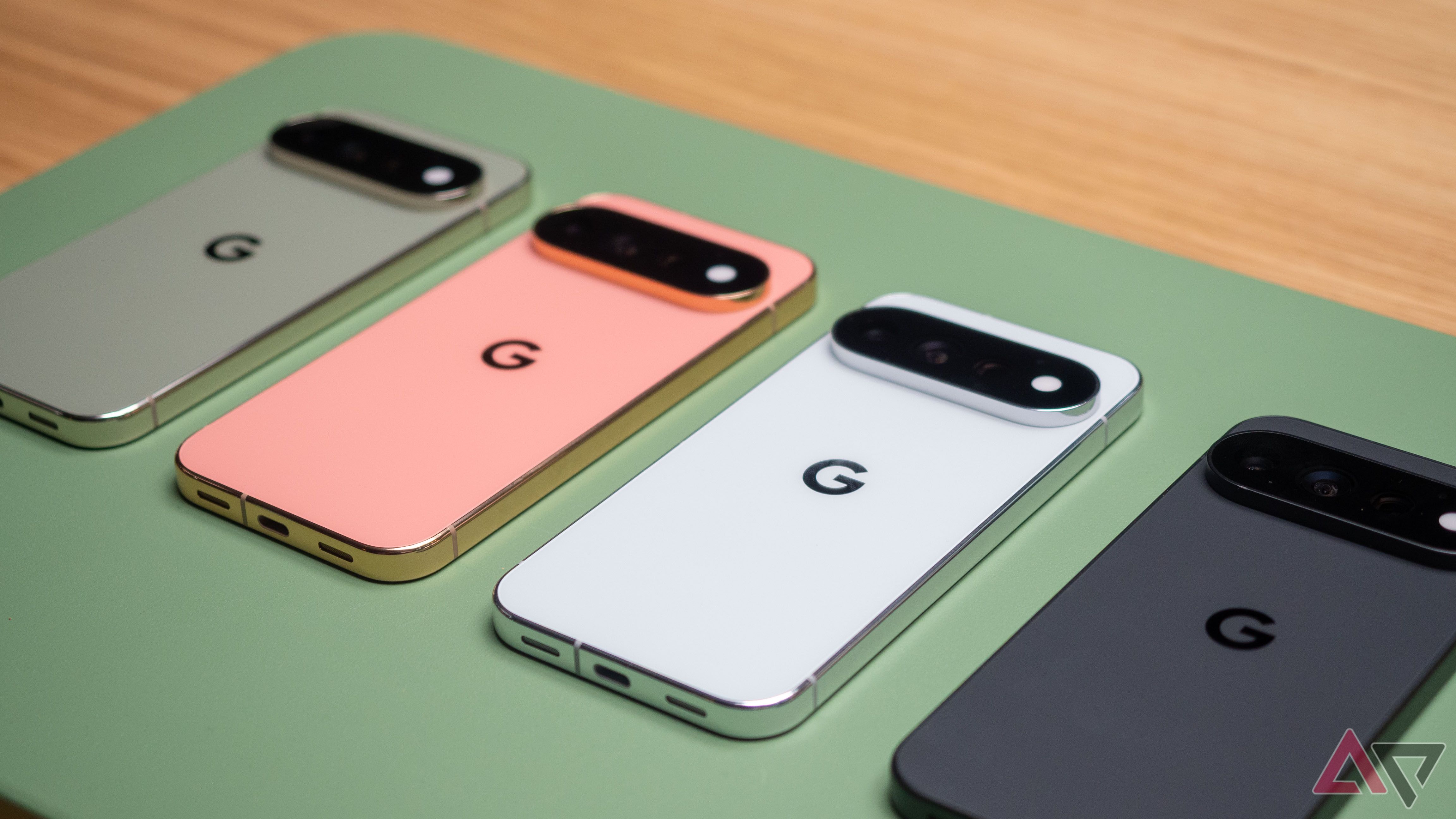 google-pixel-11-pro-all-colors-olive-canyon-fog-obsidian-1.jpg