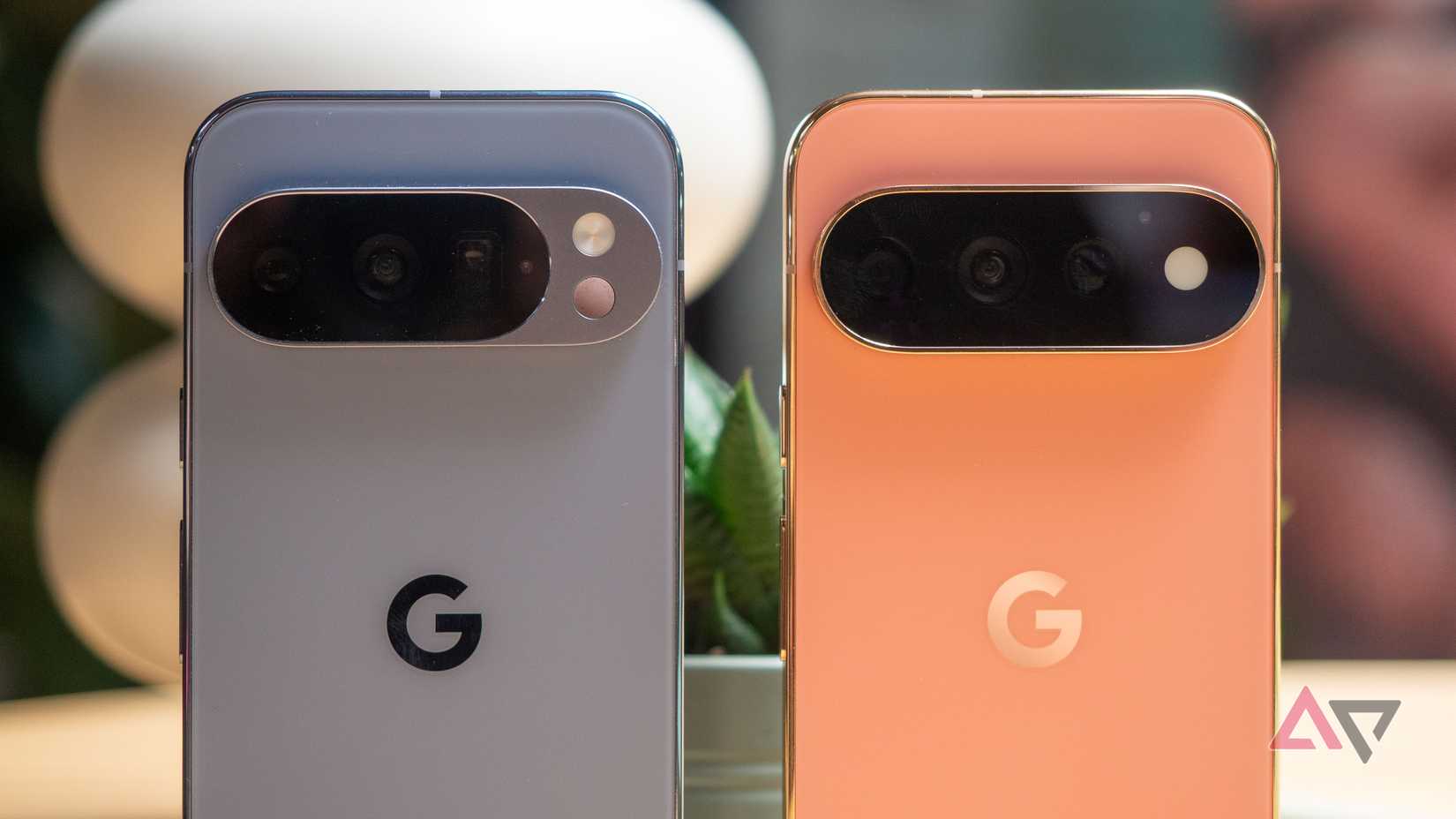 Google Pixel 11 Pro Canyon vs 10 Pro Moonstone seen from the back