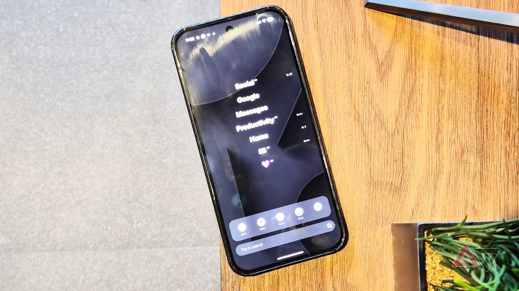 A Google Pixel phone using Ratio Android launcher