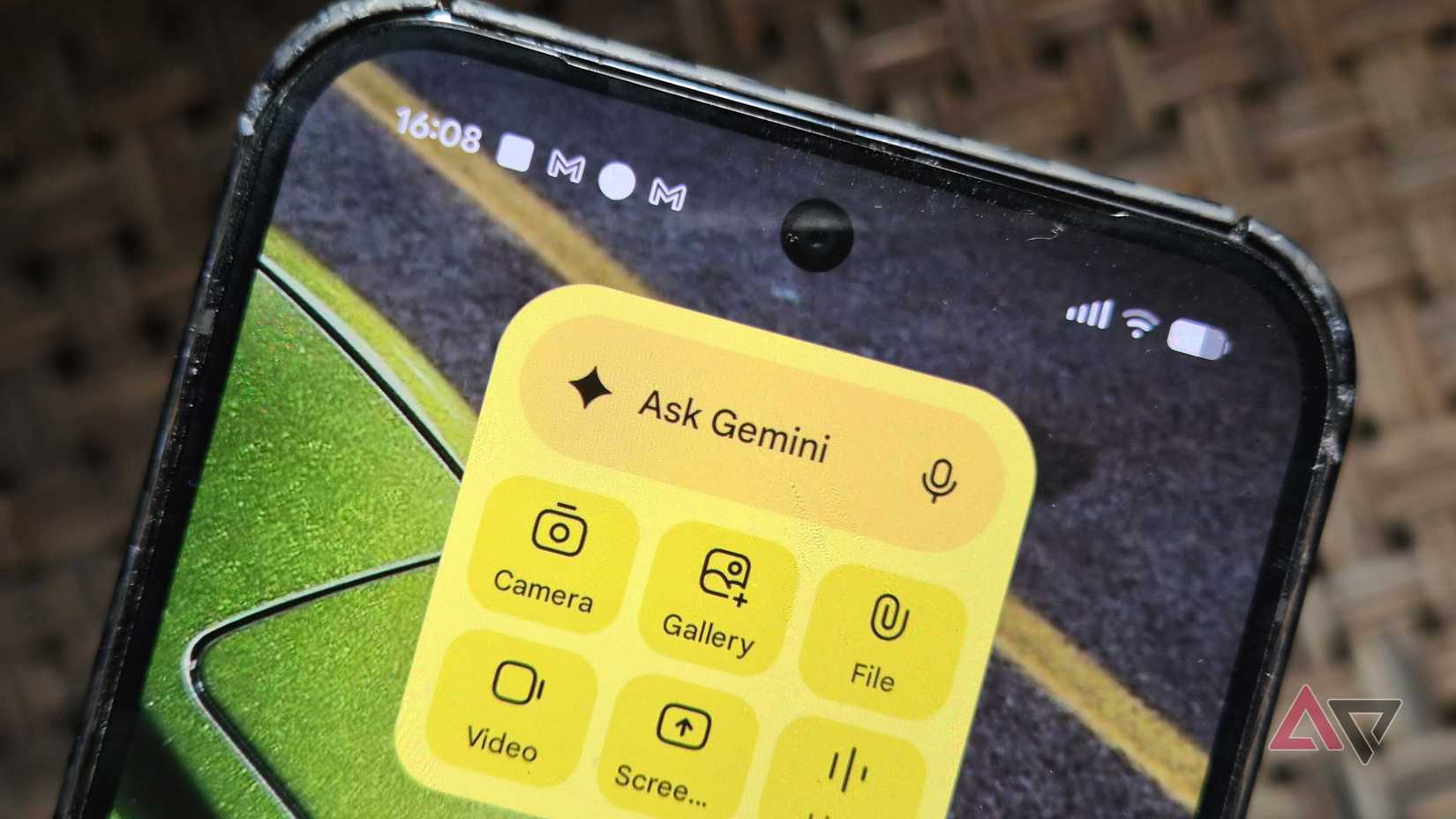 Ask Gemini widget on Google Pixel 9 Pro XL's home screen