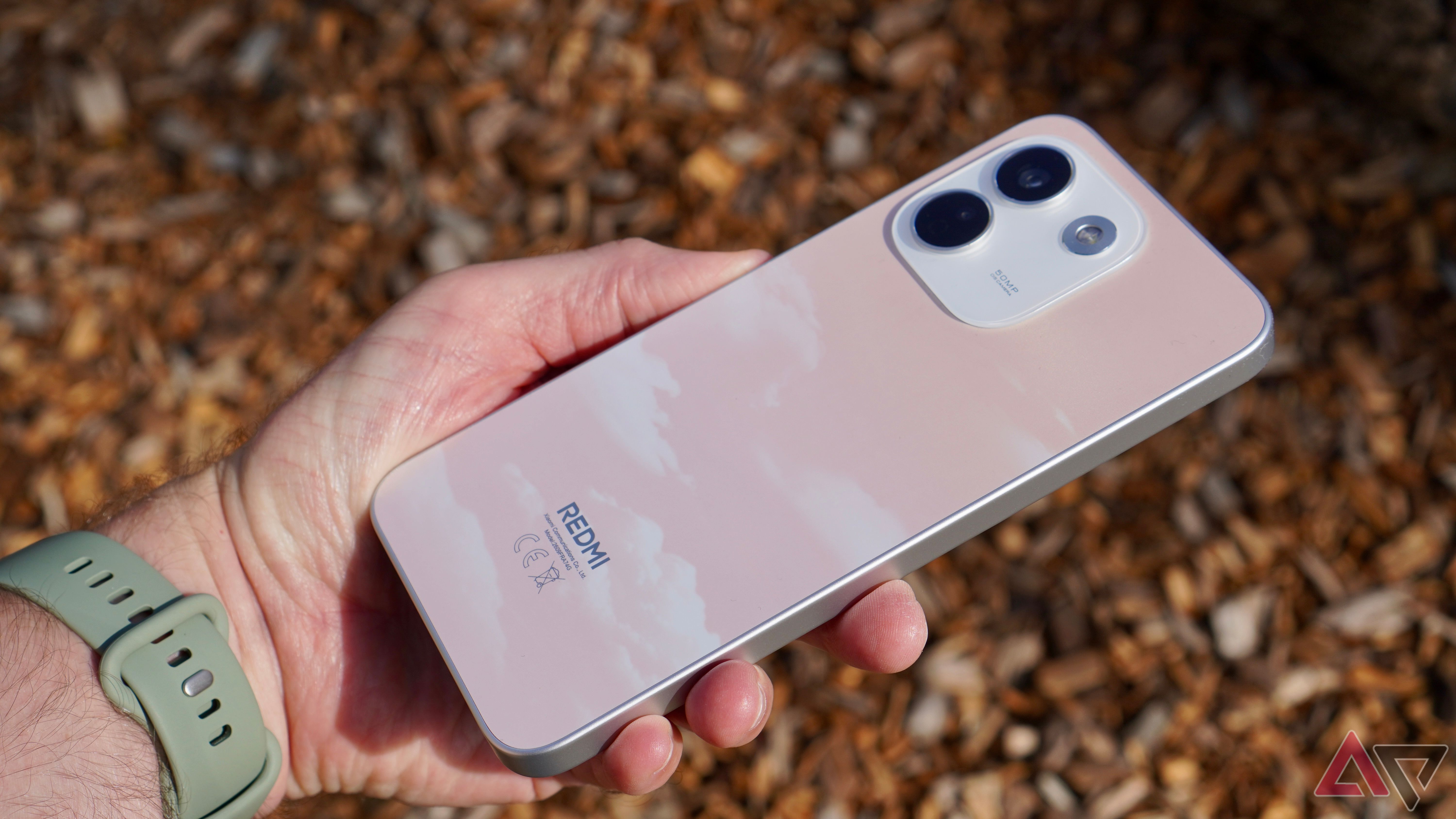 The Redmi Note 17 Pro Max has a battery so big, it doubles as a power bank. I tried it out