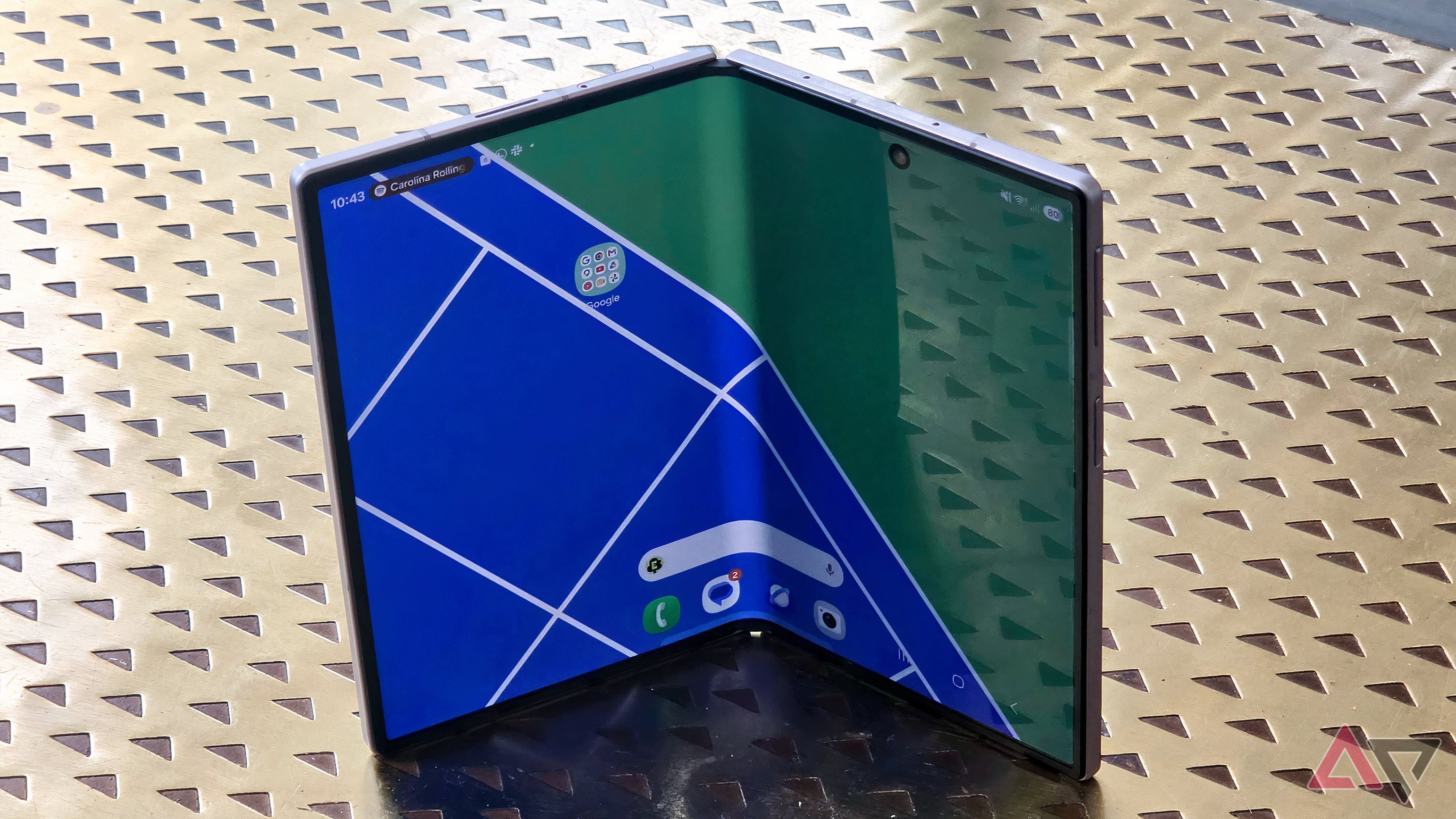 I've folded the Galaxy Z Fold 8 for a month; the crease issue is overblown