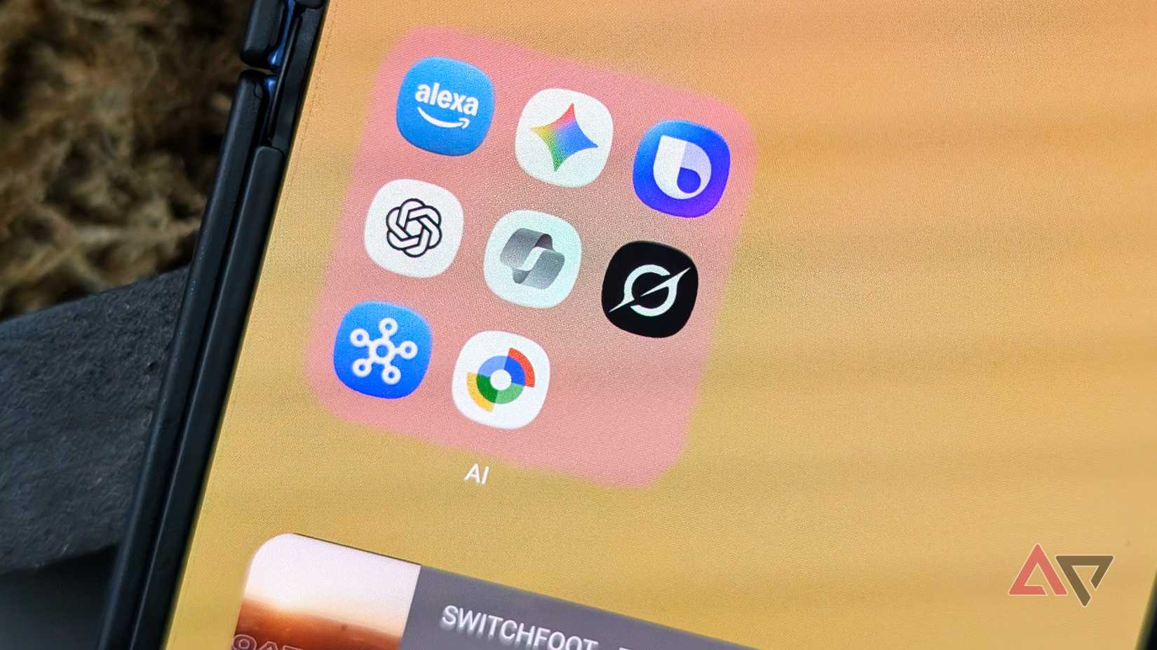 AI apps in Samsung Galaxy Z Flip 7