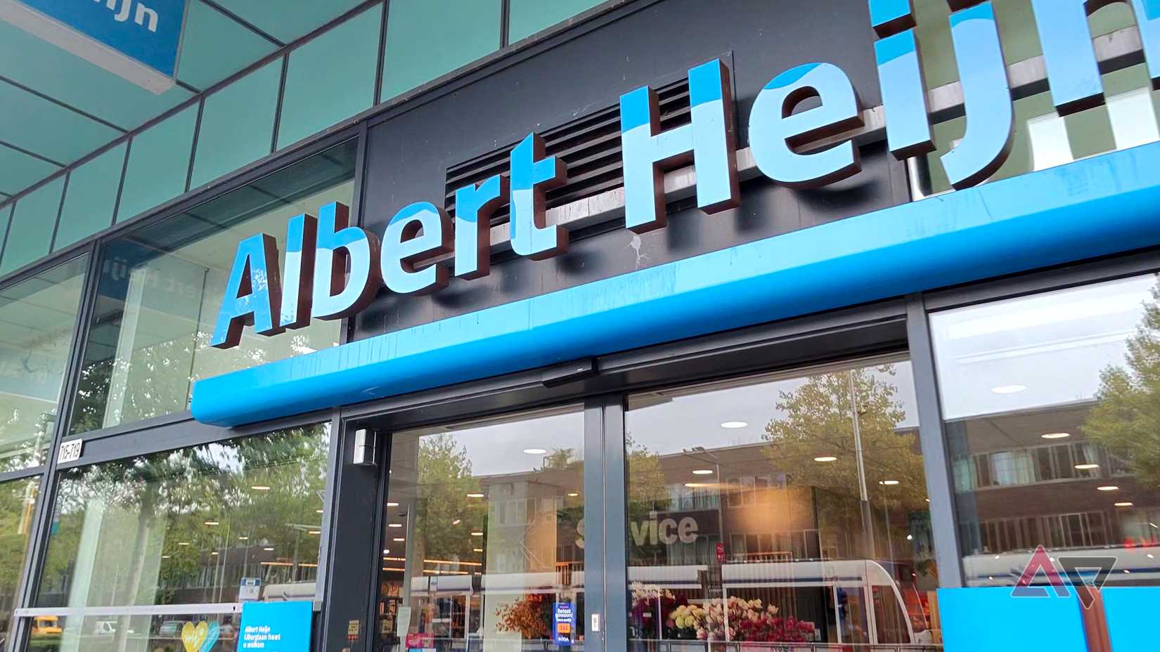 Супермаркет Albert Heijn в Нідерландах 